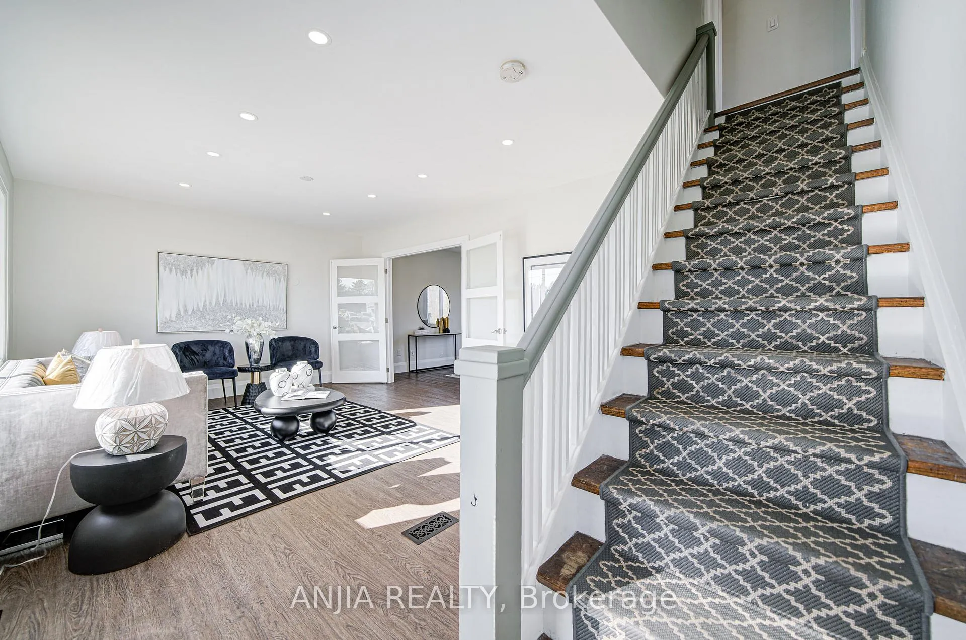 Photo 26 of 1574 Hwy 2 Road, Clarington, Courtice — HOMEH