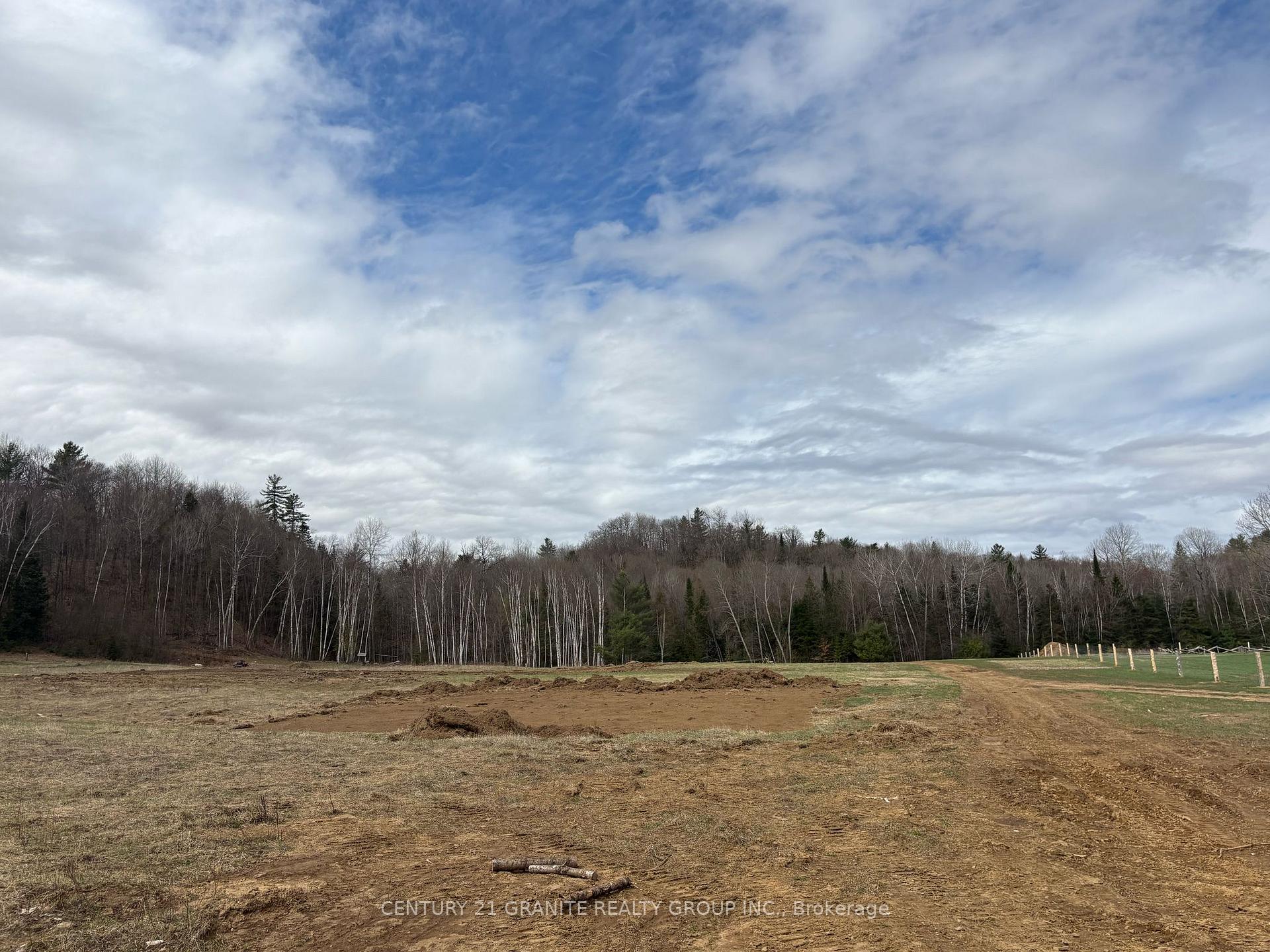 Photo 14 of 1207 Bay Lake Road, Faraday — HOMEH