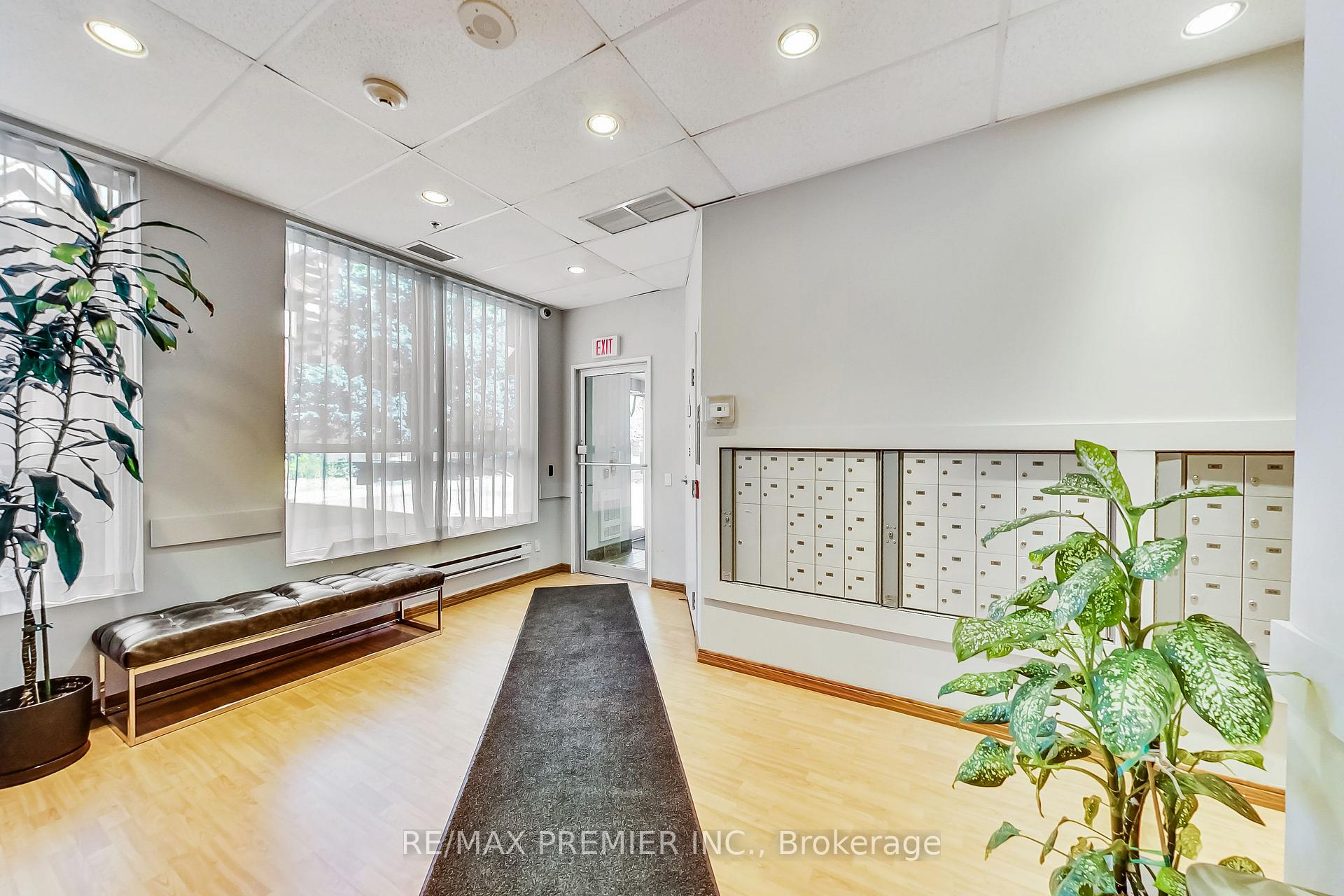Photo 4 of Unit 1102, 15 Maplewood Avenue, Toronto, Humewood-Cedarvale — HOMEH