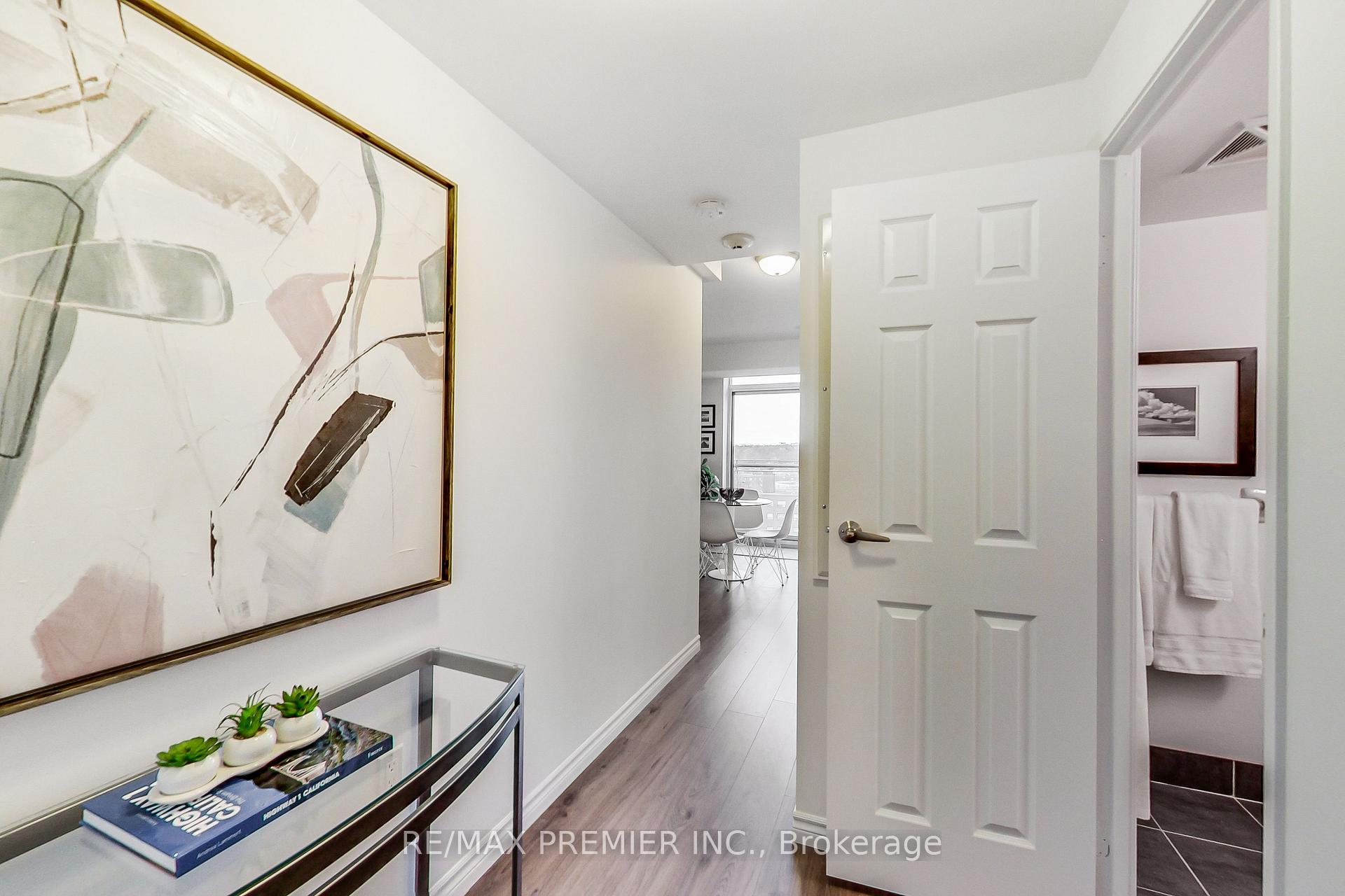 Photo 8 of Unit 1102, 15 Maplewood Avenue, Toronto, Humewood-Cedarvale — HOMEH