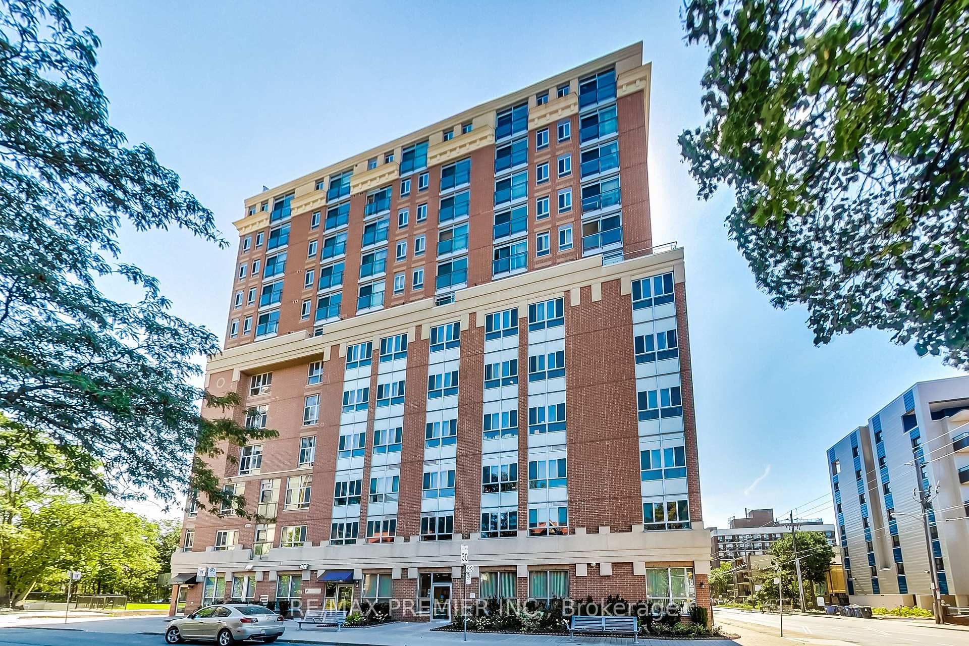 Photo 38 of Unit 1102, 15 Maplewood Avenue, Toronto, Humewood-Cedarvale — HOMEH
