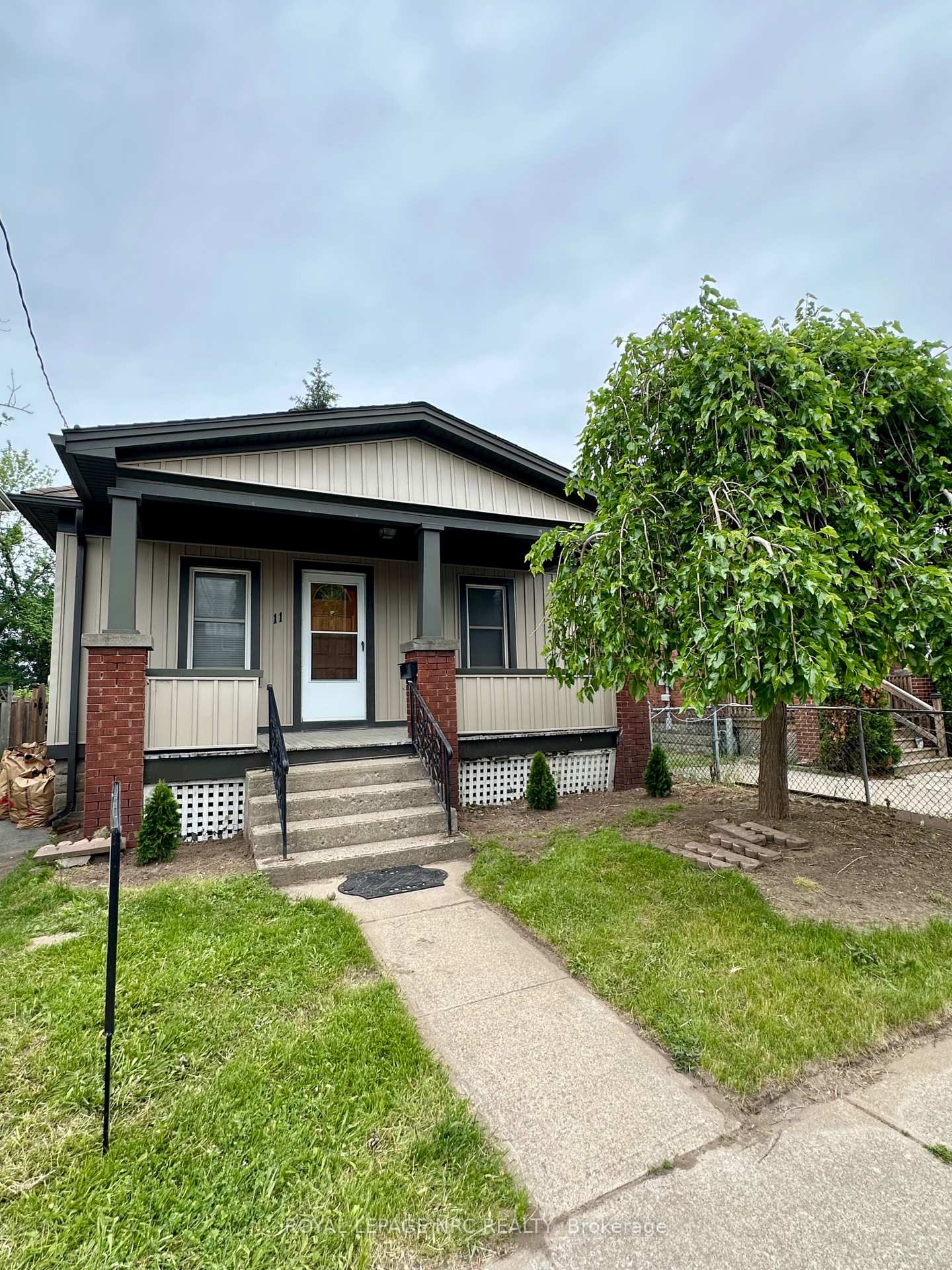 Front of 11 Beech Street