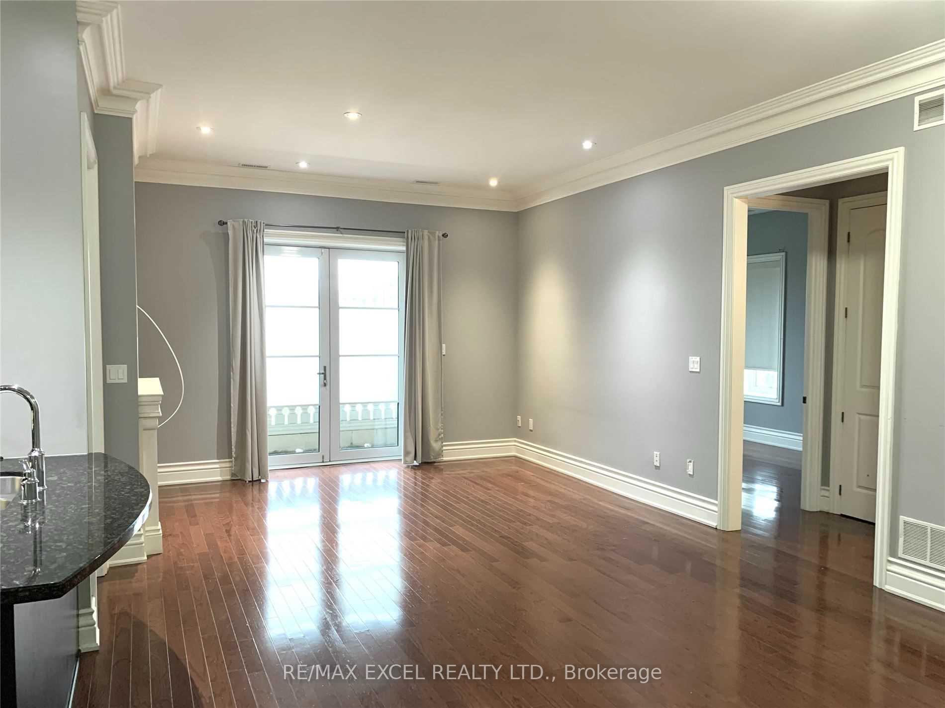 Photo 7 of Unit 404, 1 Verclaire Gate, Markham, Unionville — HOMEH