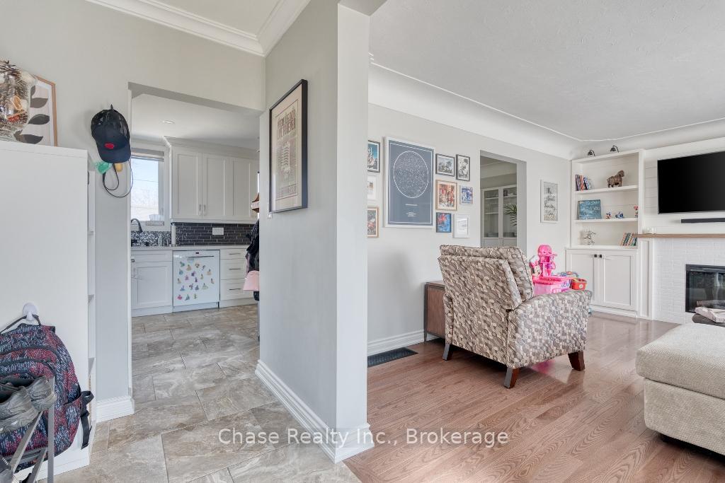 Photo 6 of 170 West 32nd Street, Hamilton, Westcliffe — HOMEH