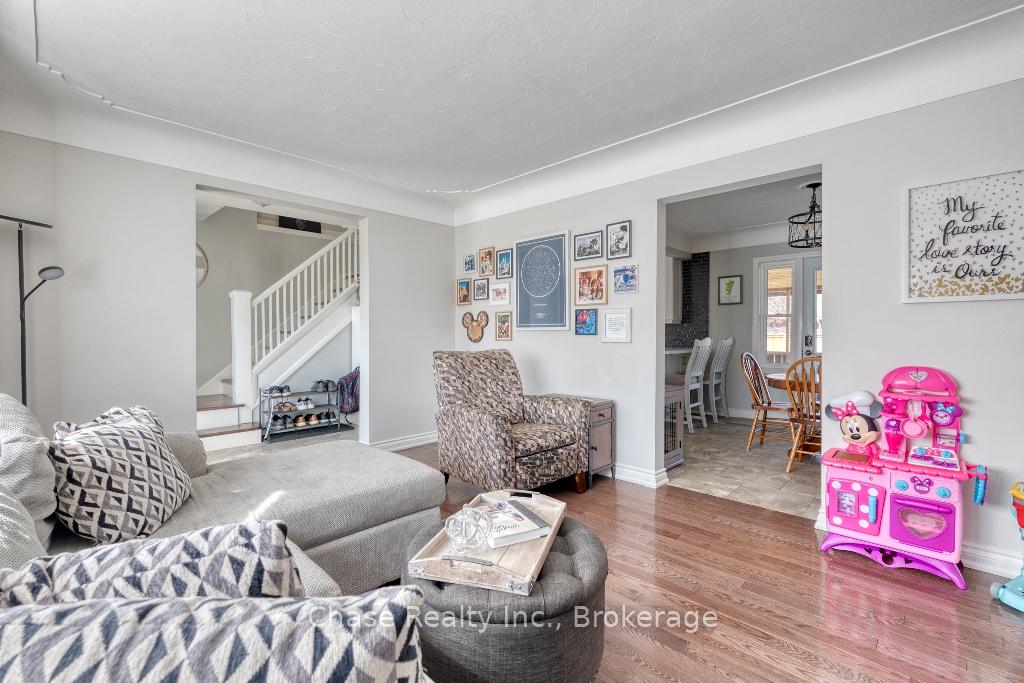 Photo 10 of 170 West 32nd Street, Hamilton, Westcliffe — HOMEH