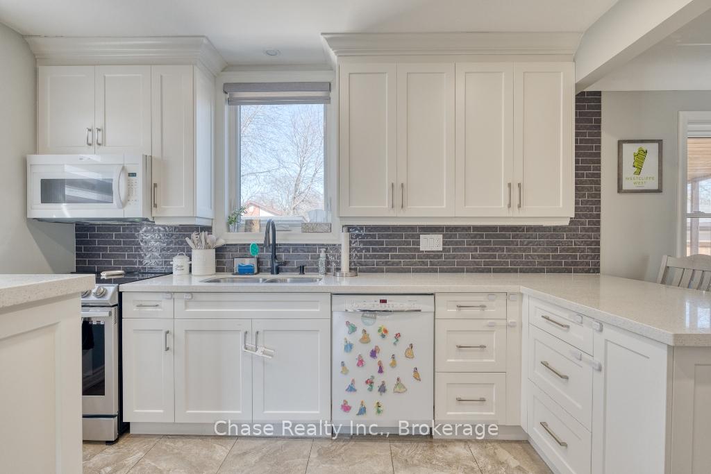 Photo 14 of 170 West 32nd Street, Hamilton, Westcliffe — HOMEH