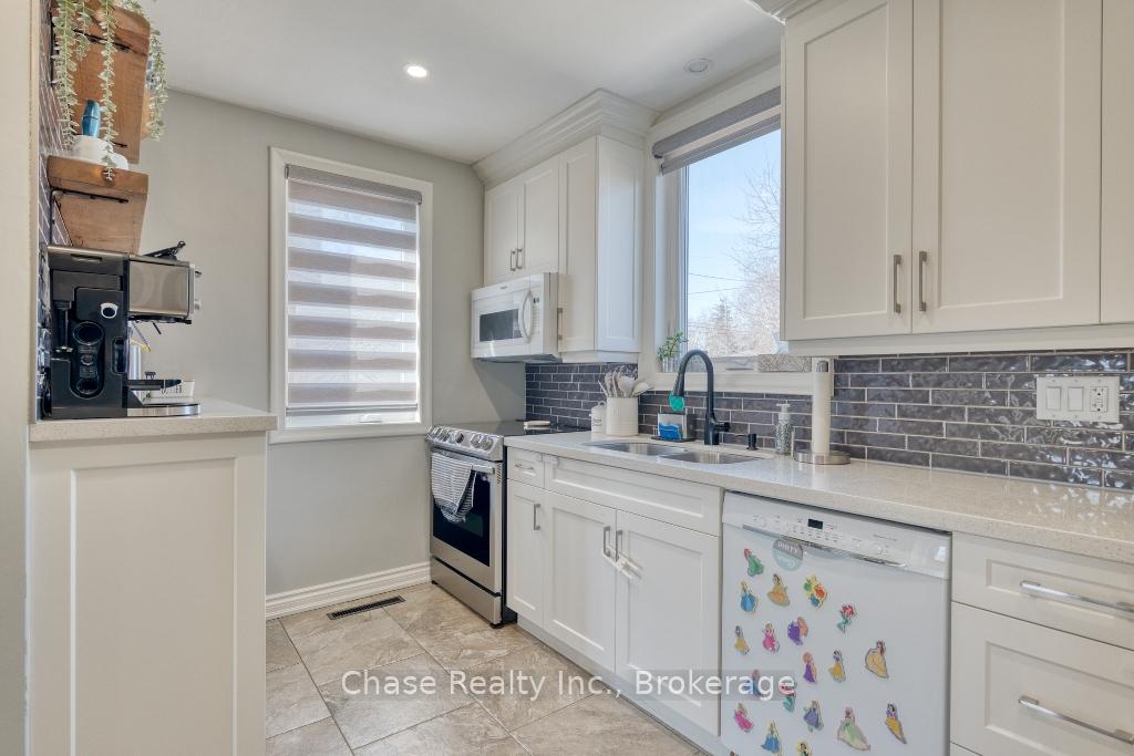 Photo 15 of 170 West 32nd Street, Hamilton, Westcliffe — HOMEH
