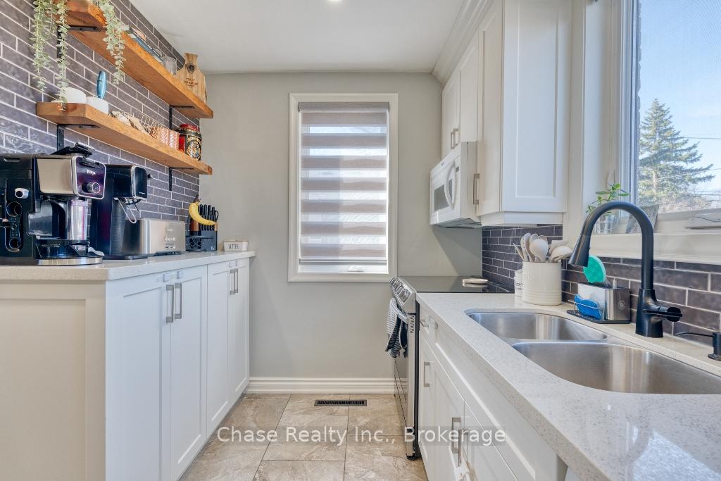 Photo 16 of 170 West 32nd Street, Hamilton, Westcliffe — HOMEH