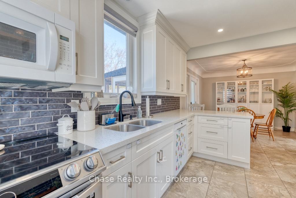 Photo 18 of 170 West 32nd Street, Hamilton, Westcliffe — HOMEH