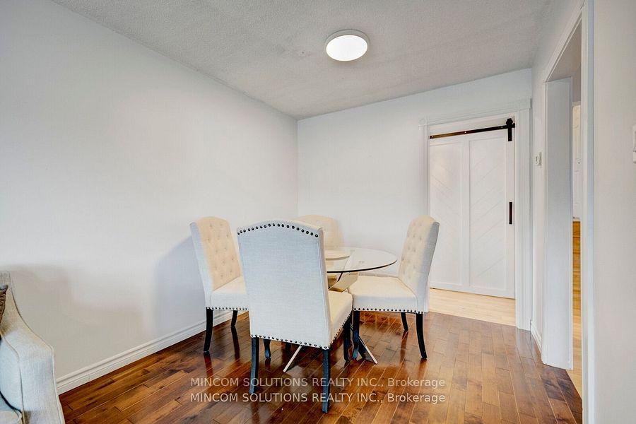 Photo 13 of 2 Garden Crescent, Brant, Paris — HOMEH
