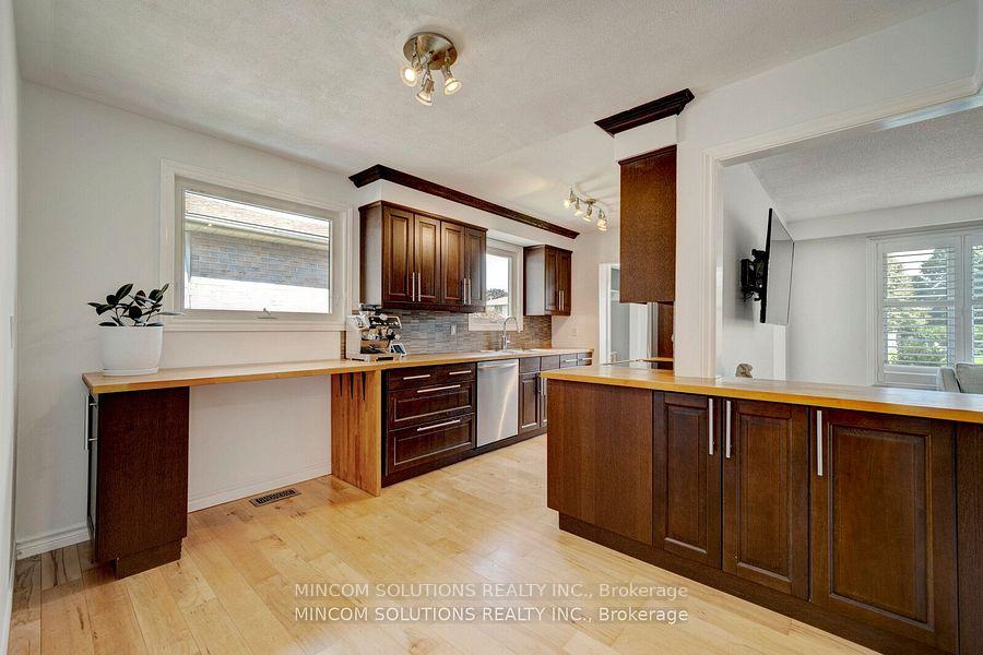 Photo 14 of 2 Garden Crescent, Brant, Paris — HOMEH
