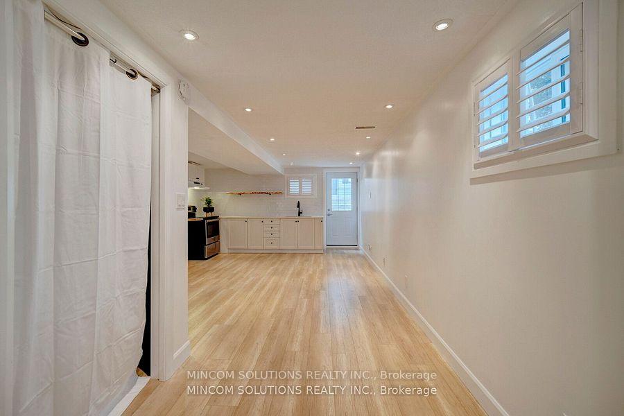 Photo 17 of 2 Garden Crescent, Brant, Paris — HOMEH