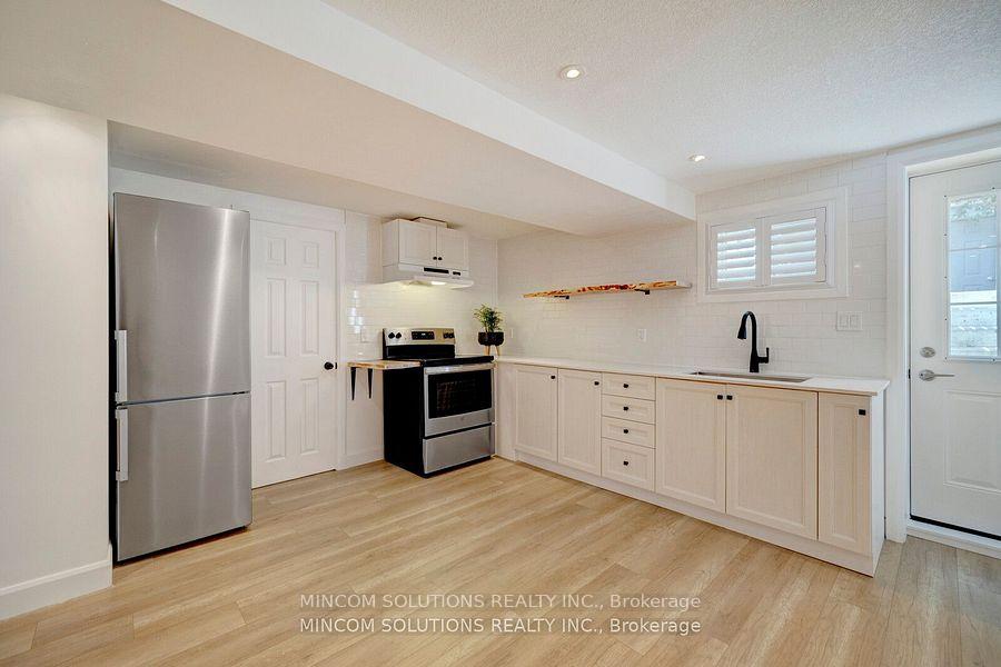Photo 20 of 2 Garden Crescent, Brant, Paris — HOMEH