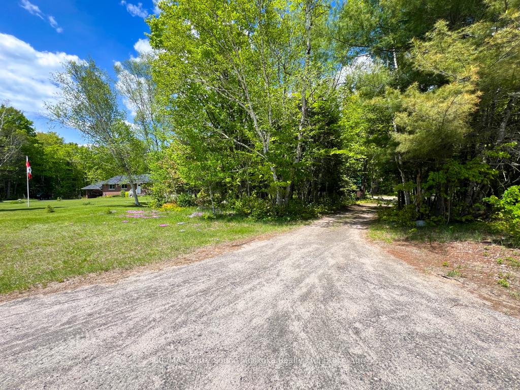 Photo 11 of 4838 124 Highway, Magnetawan — HOMEH