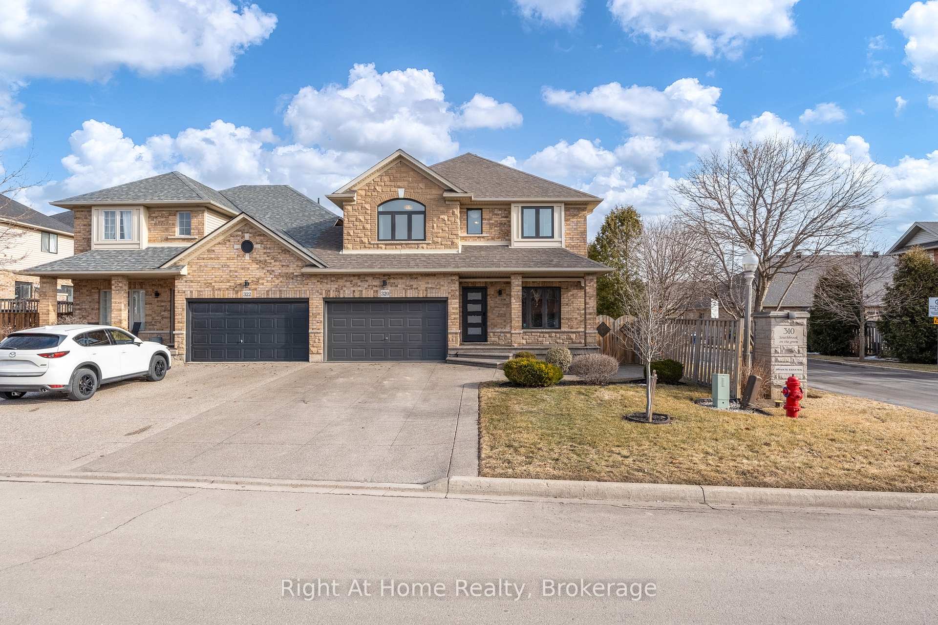 Photo 2 of 320 Southbrook Drive, Hamilton, Binbrook — HOMEH