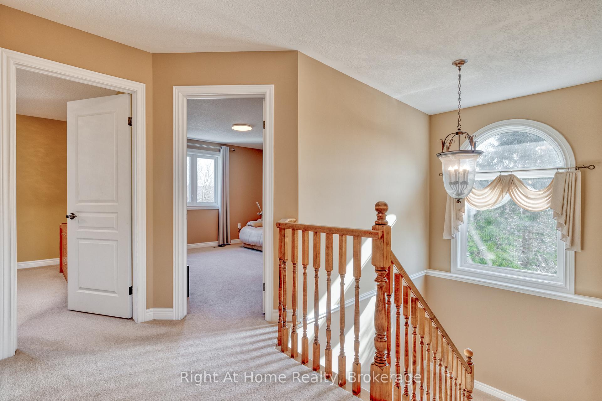 Photo 7 of 320 Southbrook Drive, Hamilton, Binbrook — HOMEH