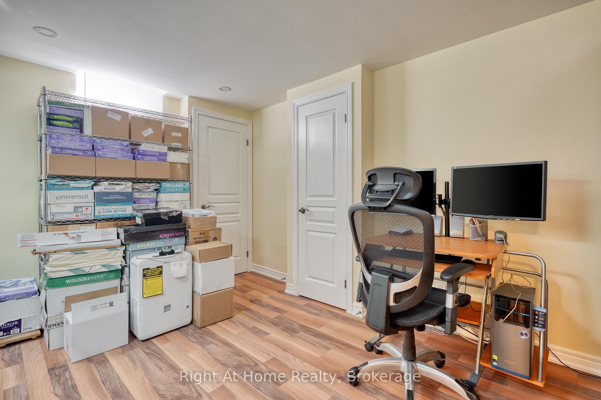 Photo 21 of 320 Southbrook Drive, Hamilton, Binbrook — HOMEH