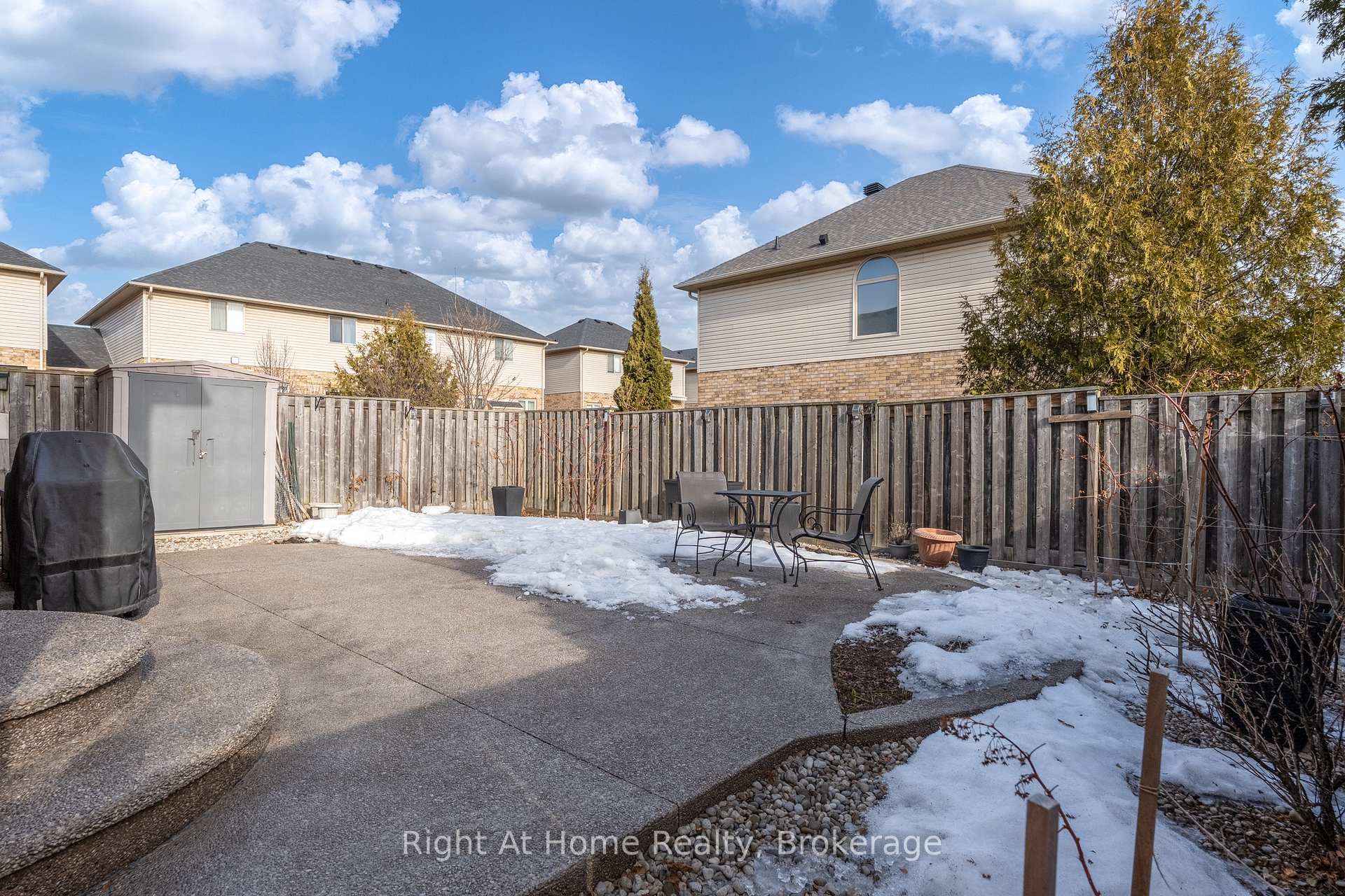 Photo 24 of 320 Southbrook Drive, Hamilton, Binbrook — HOMEH