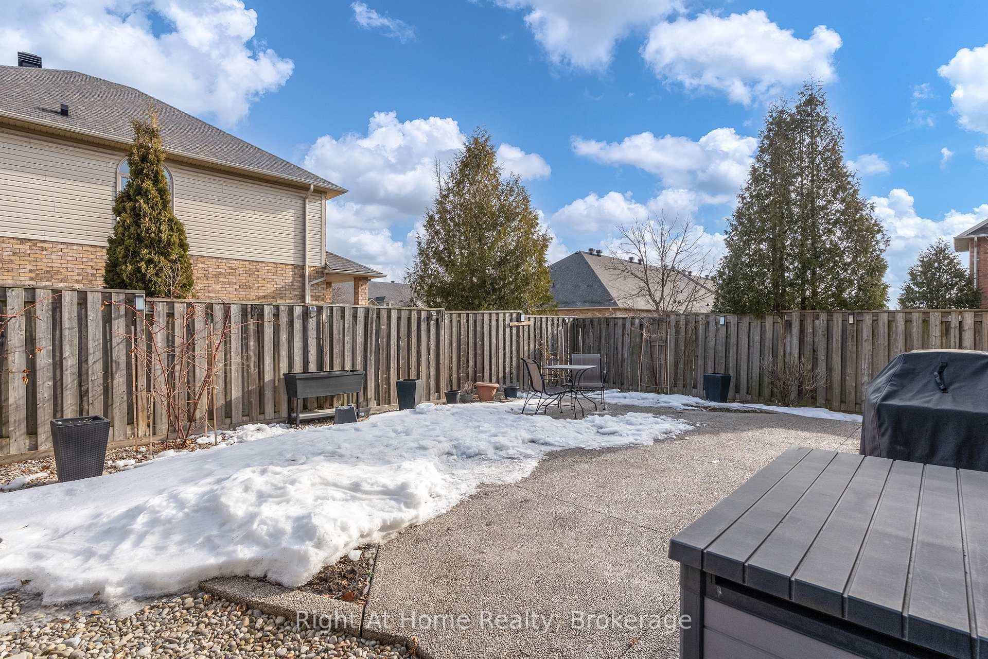 Photo 25 of 320 Southbrook Drive, Hamilton, Binbrook — HOMEH
