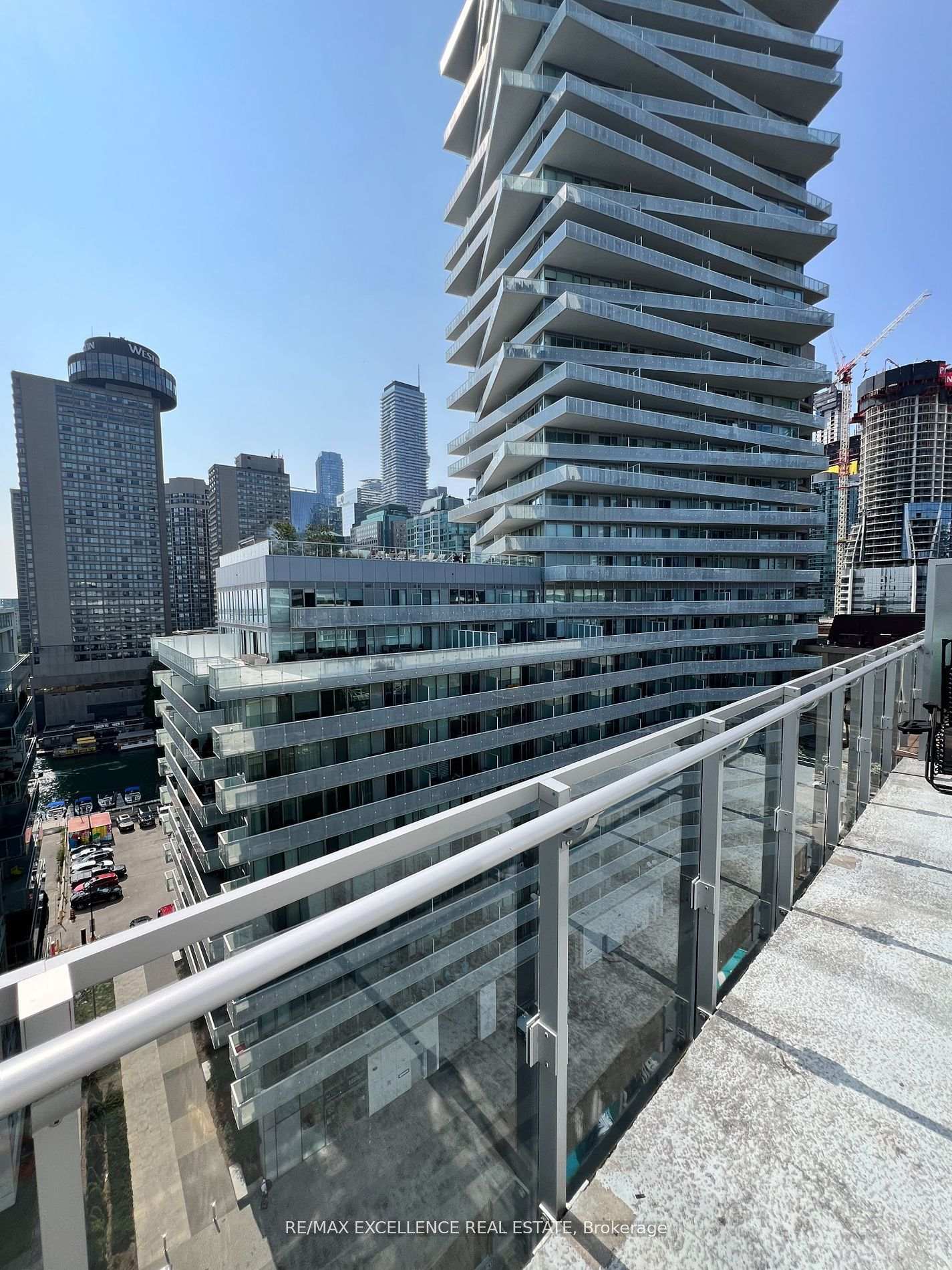 Photo 4 of Unit 1122, 29 Queens Quay E, Toronto, Waterfront Communities — HOMEH