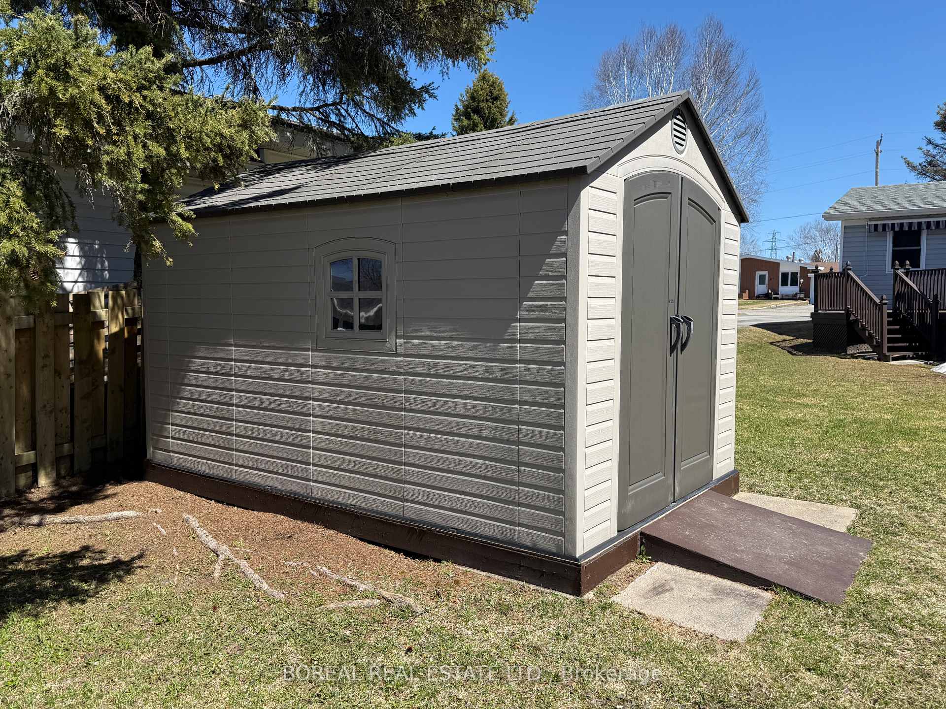 Photo 18 of 407 Fourteenth Avenue, Cochrane — HOMEH