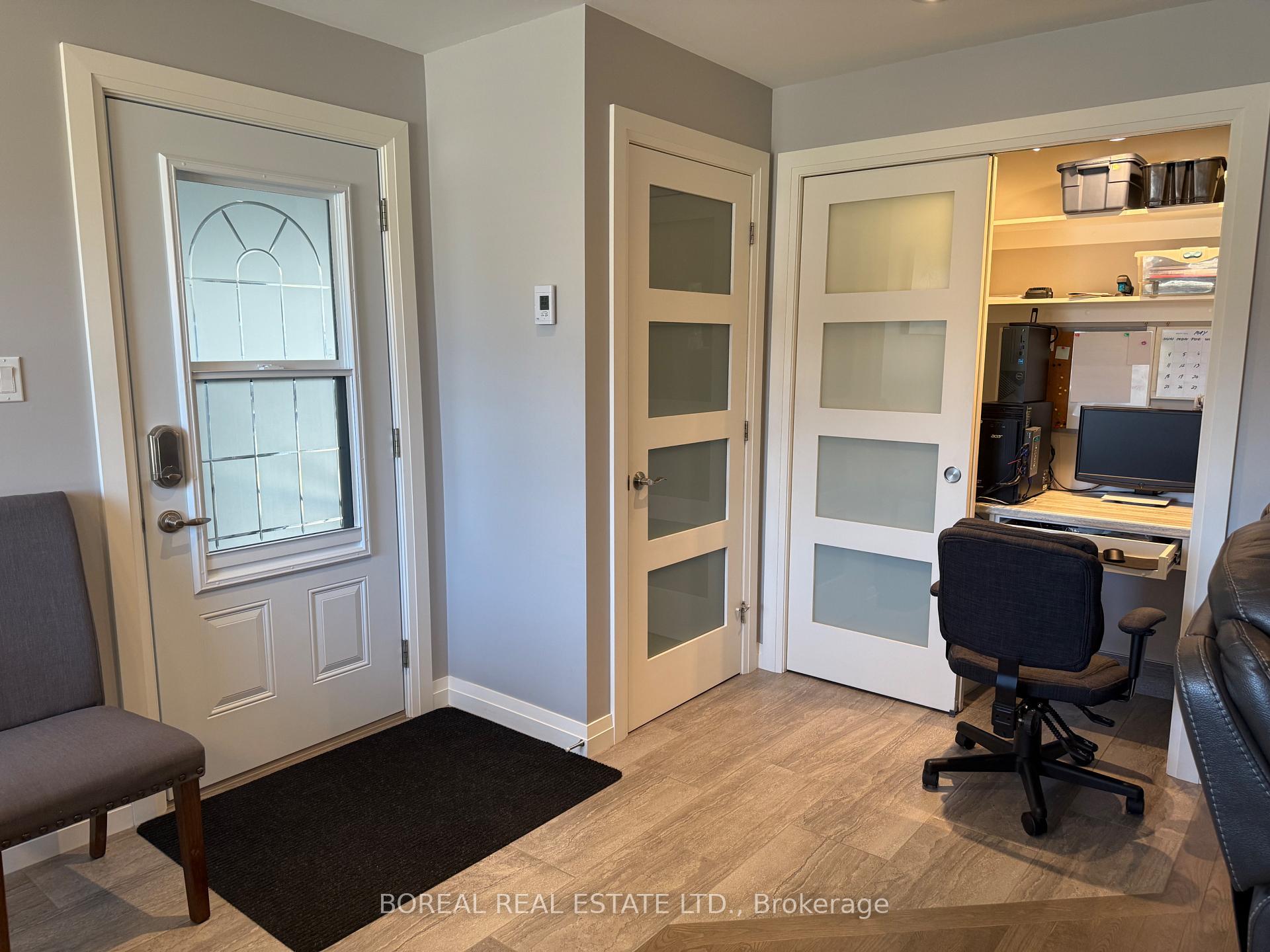 Photo 16 of 407 Fourteenth Avenue, Cochrane — HOMEH