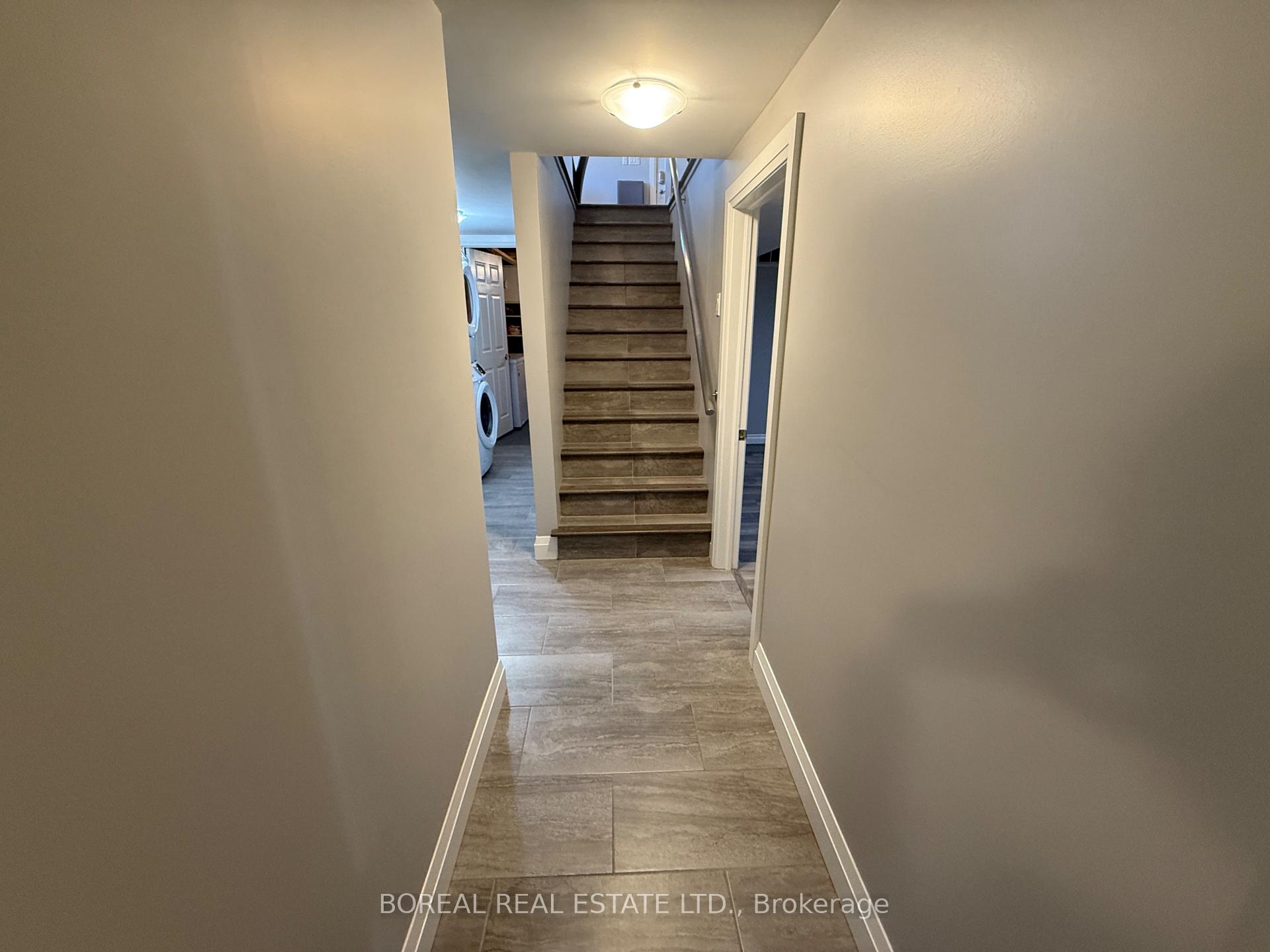Photo 34 of 407 Fourteenth Avenue, Cochrane — HOMEH
