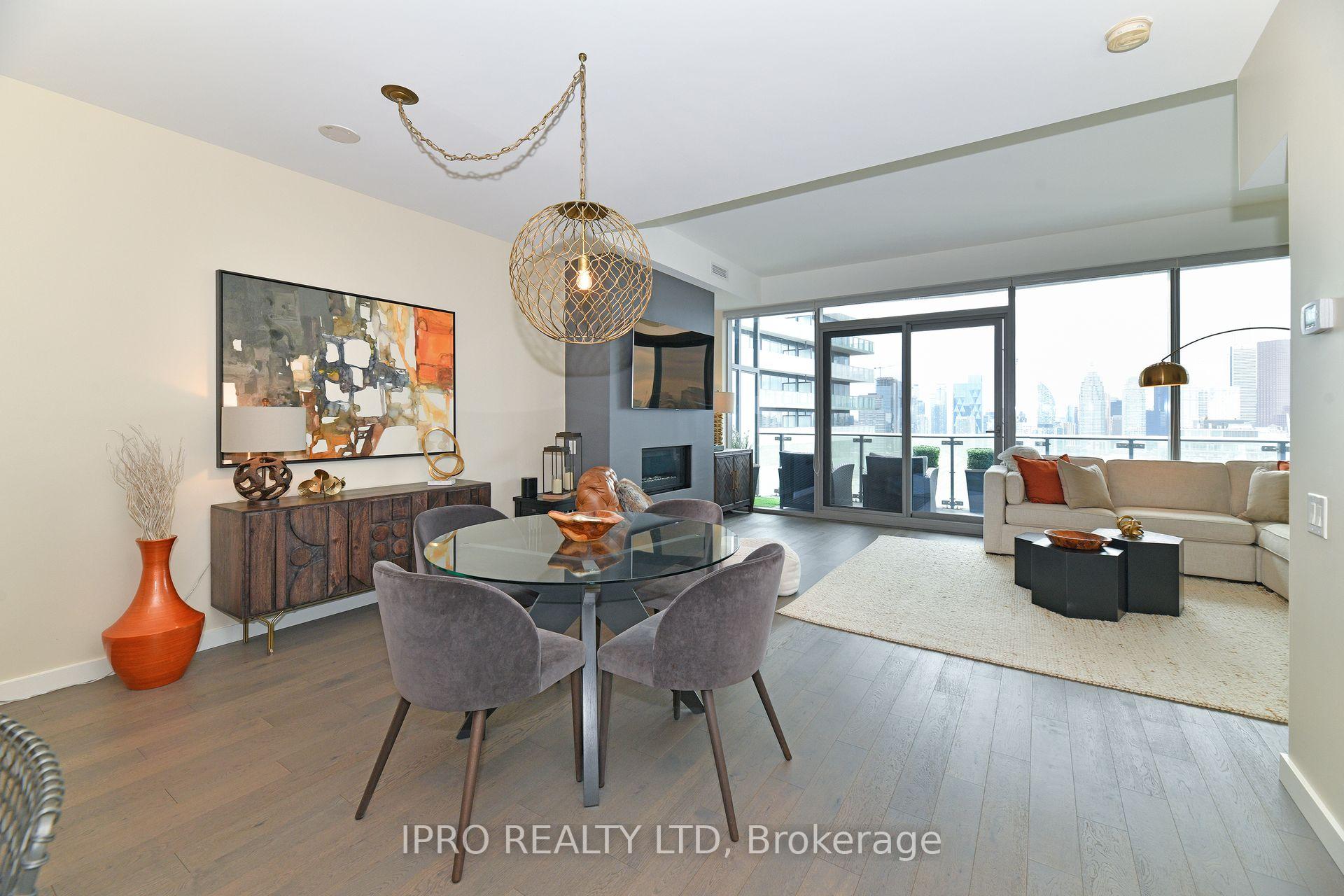 Photo 3 of Unit 3501, 390 Cherry Street, Toronto, Waterfront Communities — HOMEH