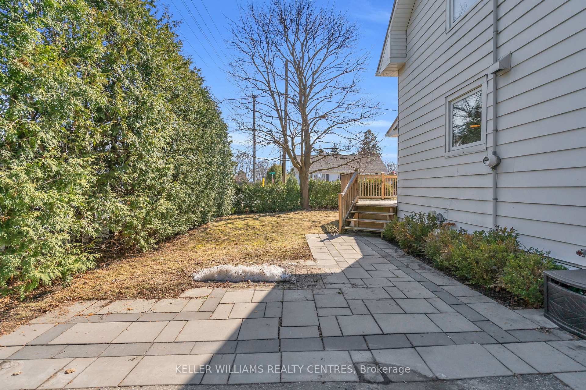 Photo 3 of 96 Connaught Avenue, Aurora, Aurora Village — HOMEH
