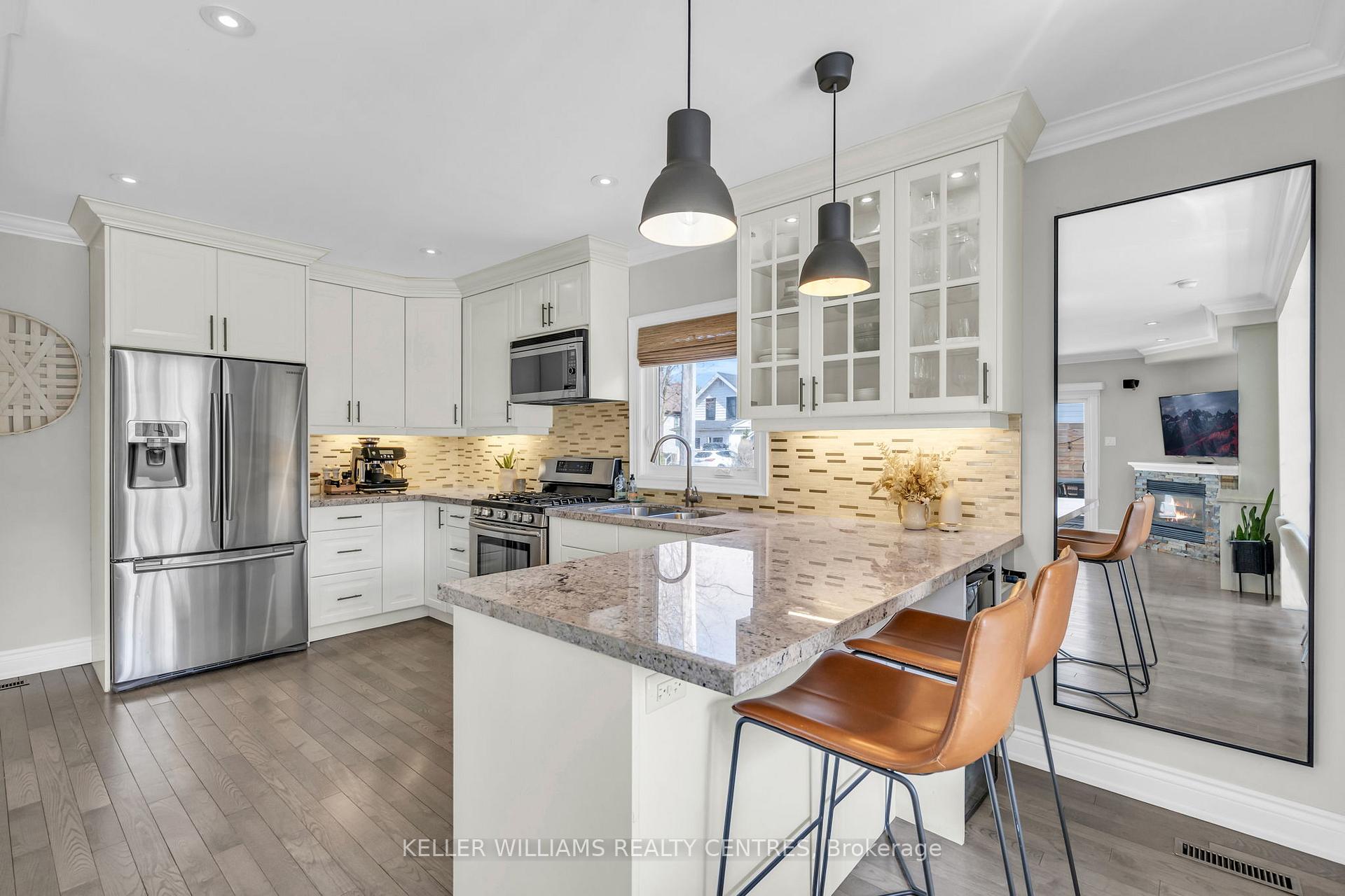 Photo 9 of 96 Connaught Avenue, Aurora, Aurora Village — HOMEH