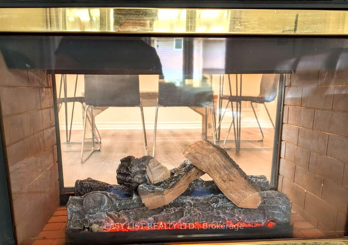 Photo 12 of 12 Strathroy Crescent, Hamilton, Waterdown — HOMEH