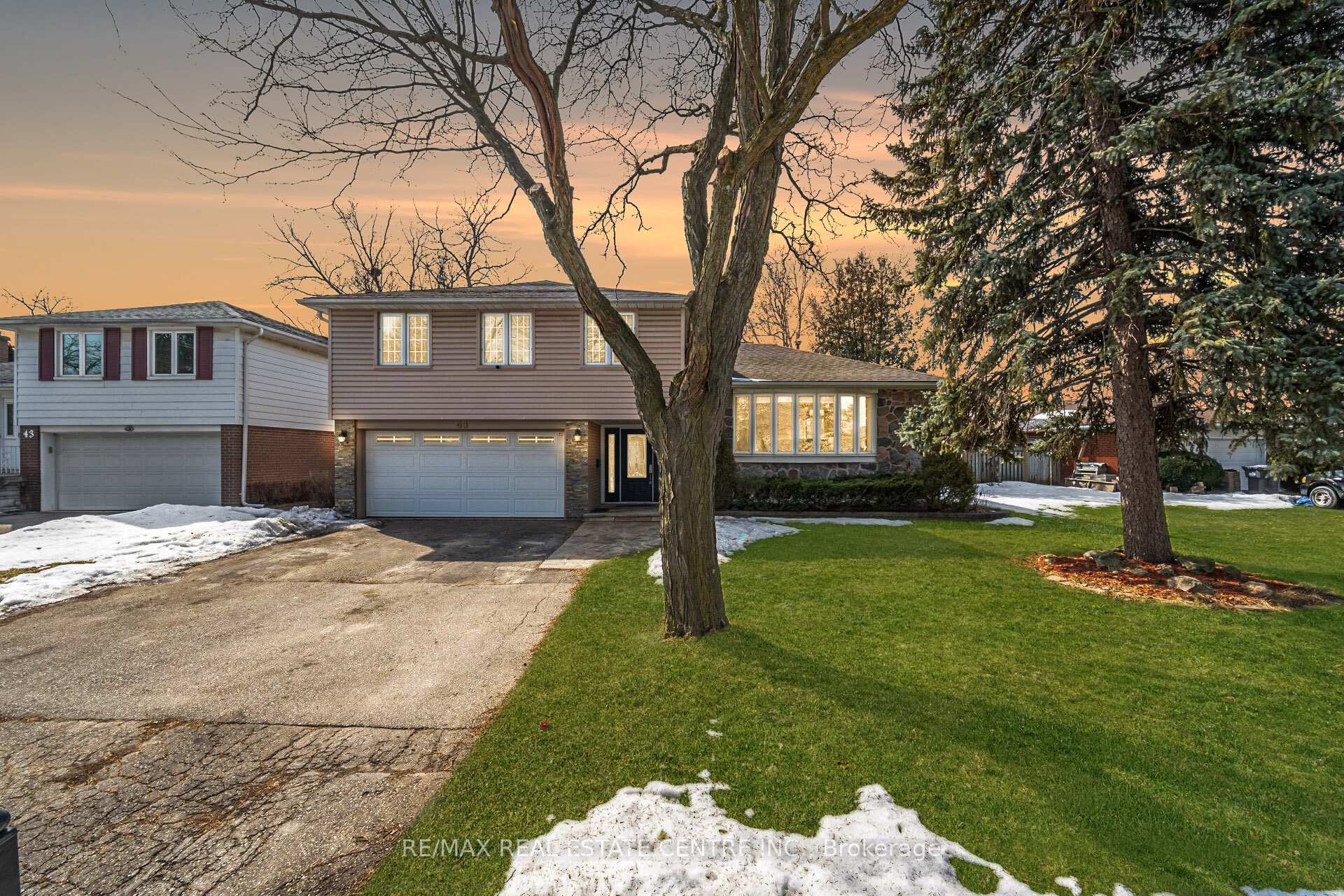 Front of 45 Core Crescent