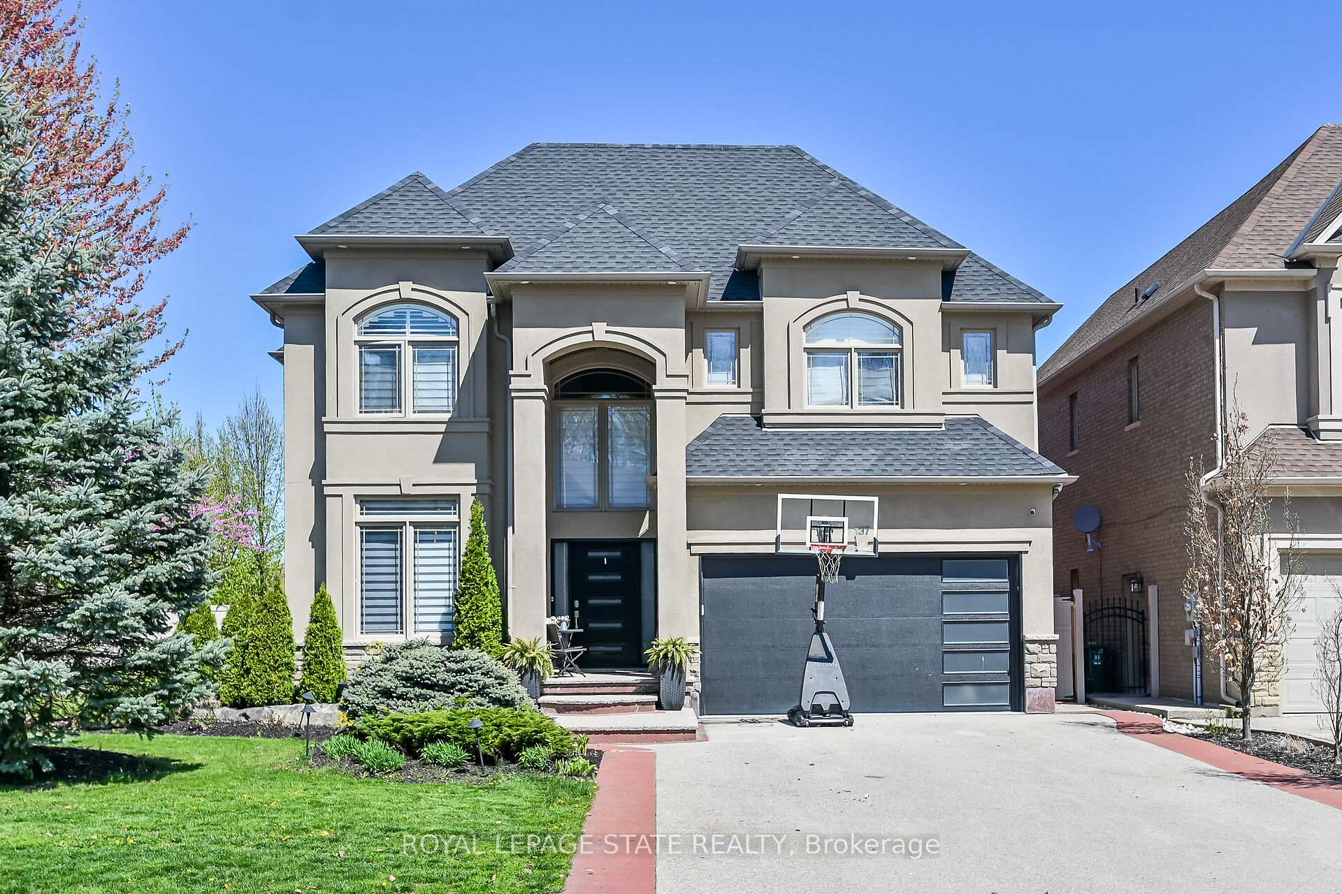 Photo 1 of 137 Diiorio Circle, Hamilton, Meadowlands — HOMEH