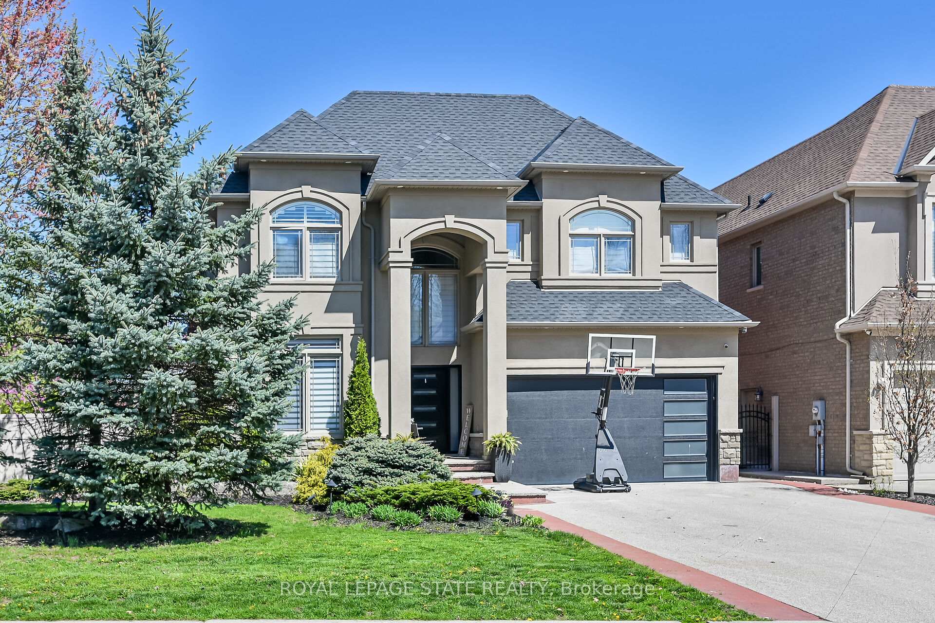 Photo 2 of 137 Diiorio Circle, Hamilton, Meadowlands — HOMEH