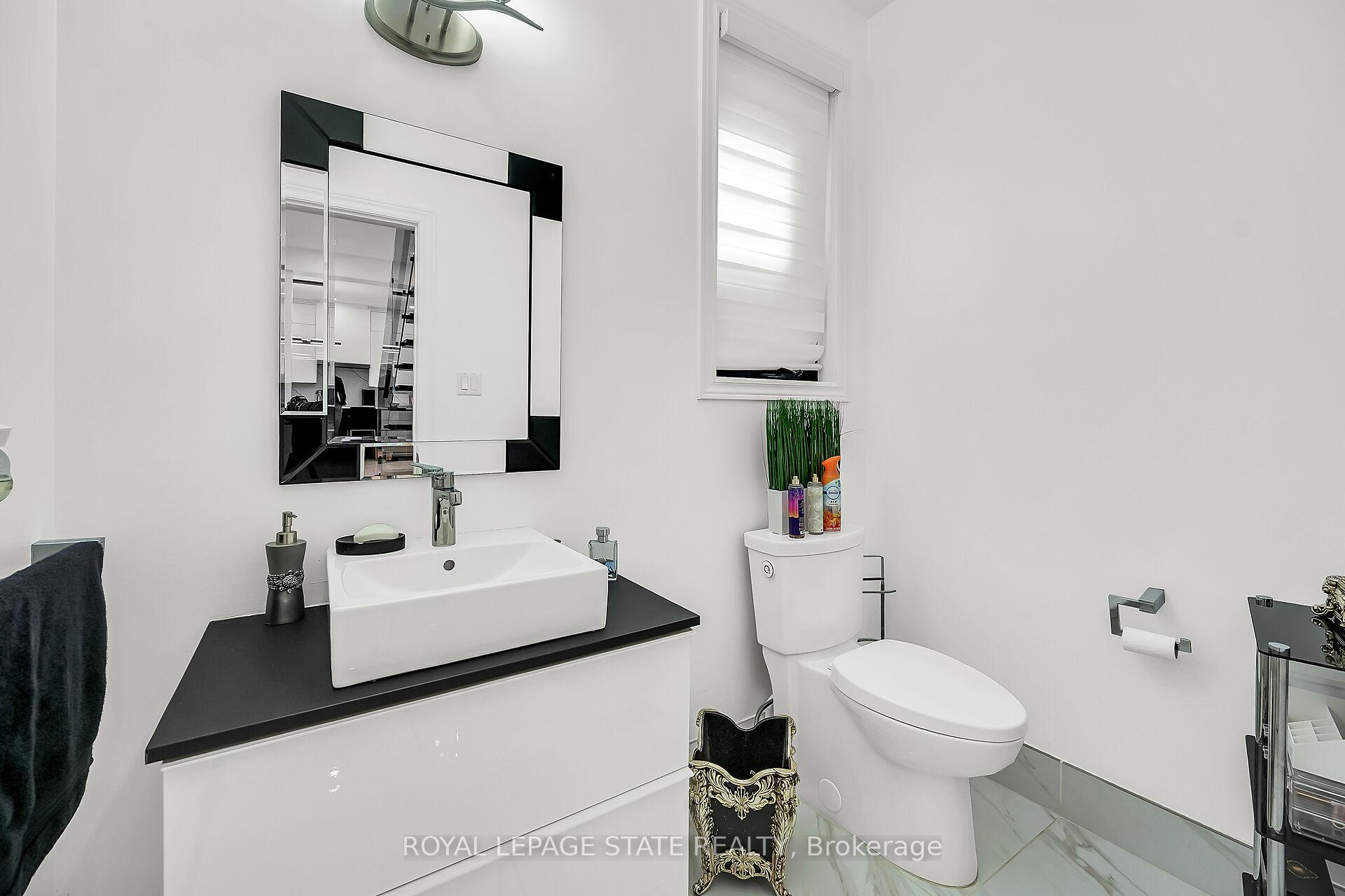 Photo 13 of 137 Diiorio Circle, Hamilton, Meadowlands — HOMEH