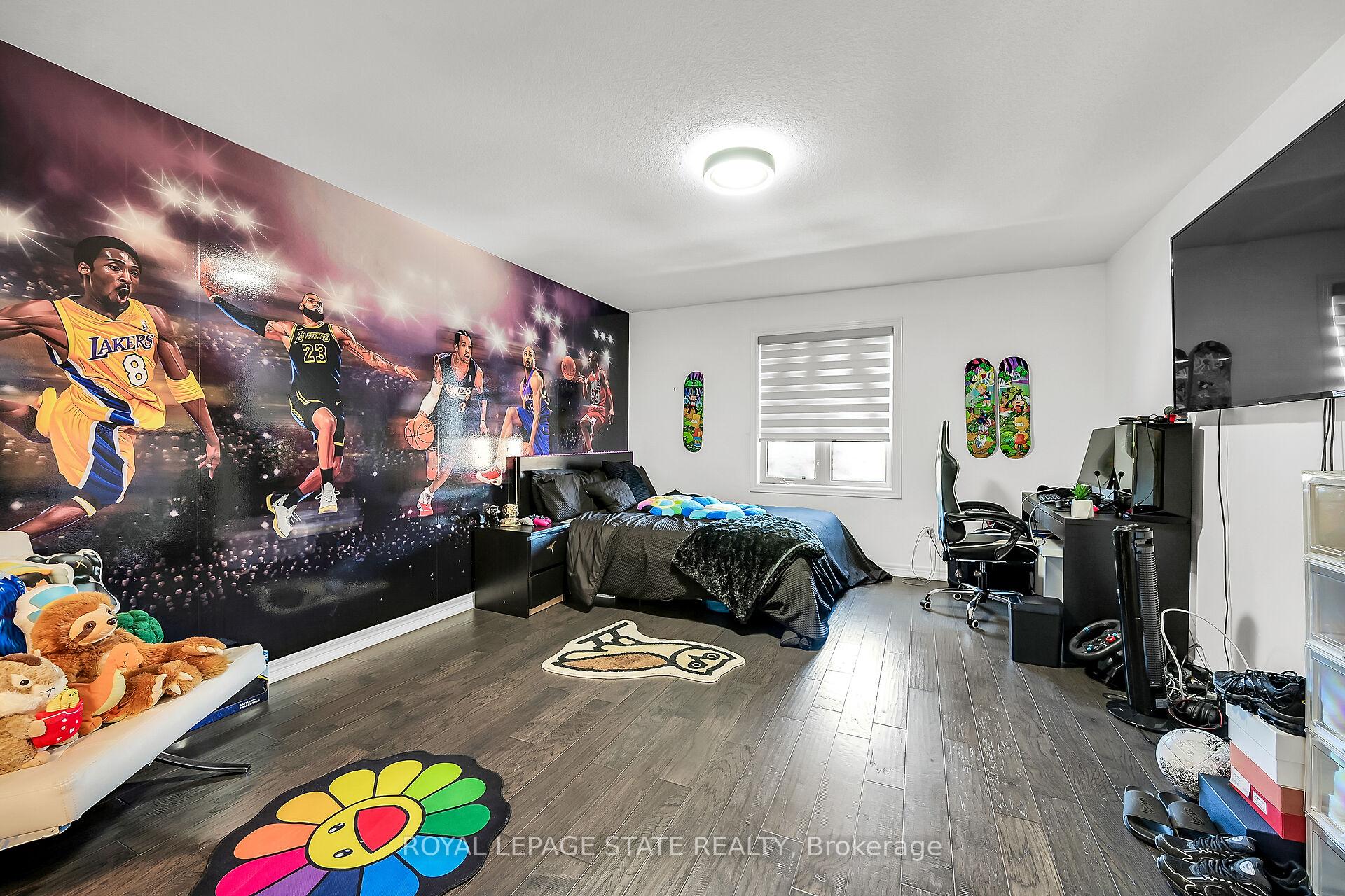 Photo 23 of 137 Diiorio Circle, Hamilton, Meadowlands — HOMEH