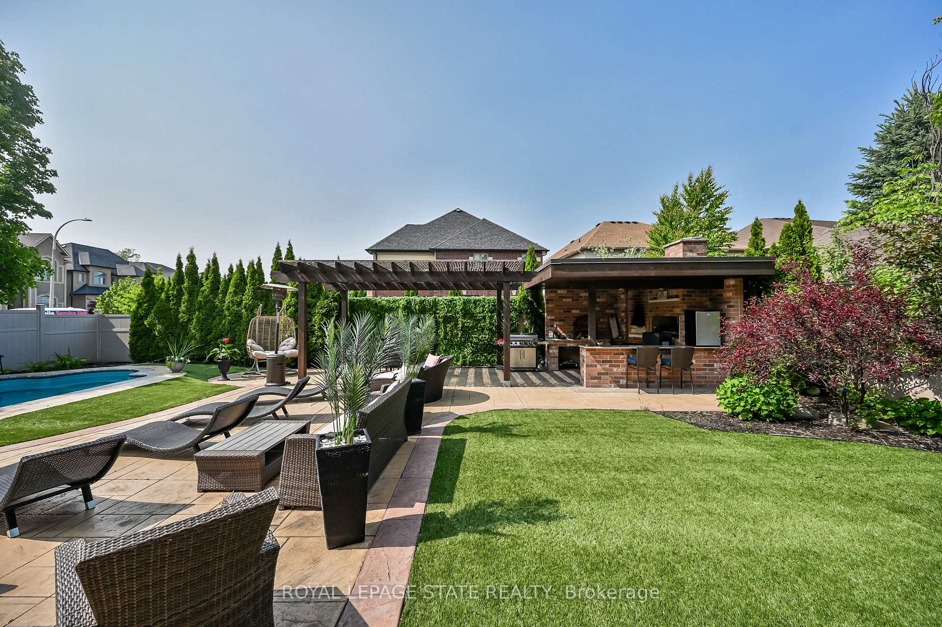 Photo 36 of 137 Diiorio Circle, Hamilton, Meadowlands — HOMEH