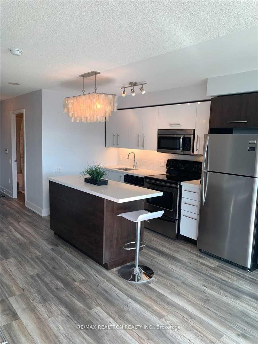 Photo 3 of Unit 2002, 1048 Broadview Avenue, Toronto, Broadview North — HOMEH