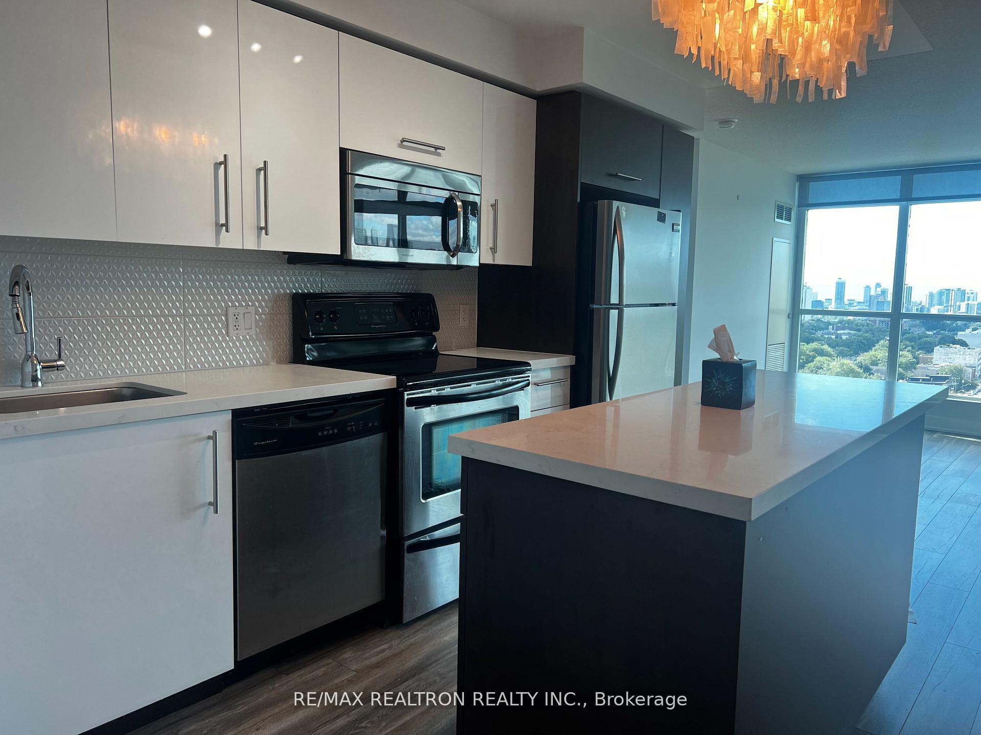 Photo 8 of Unit 2002, 1048 Broadview Avenue, Toronto, Broadview North — HOMEH