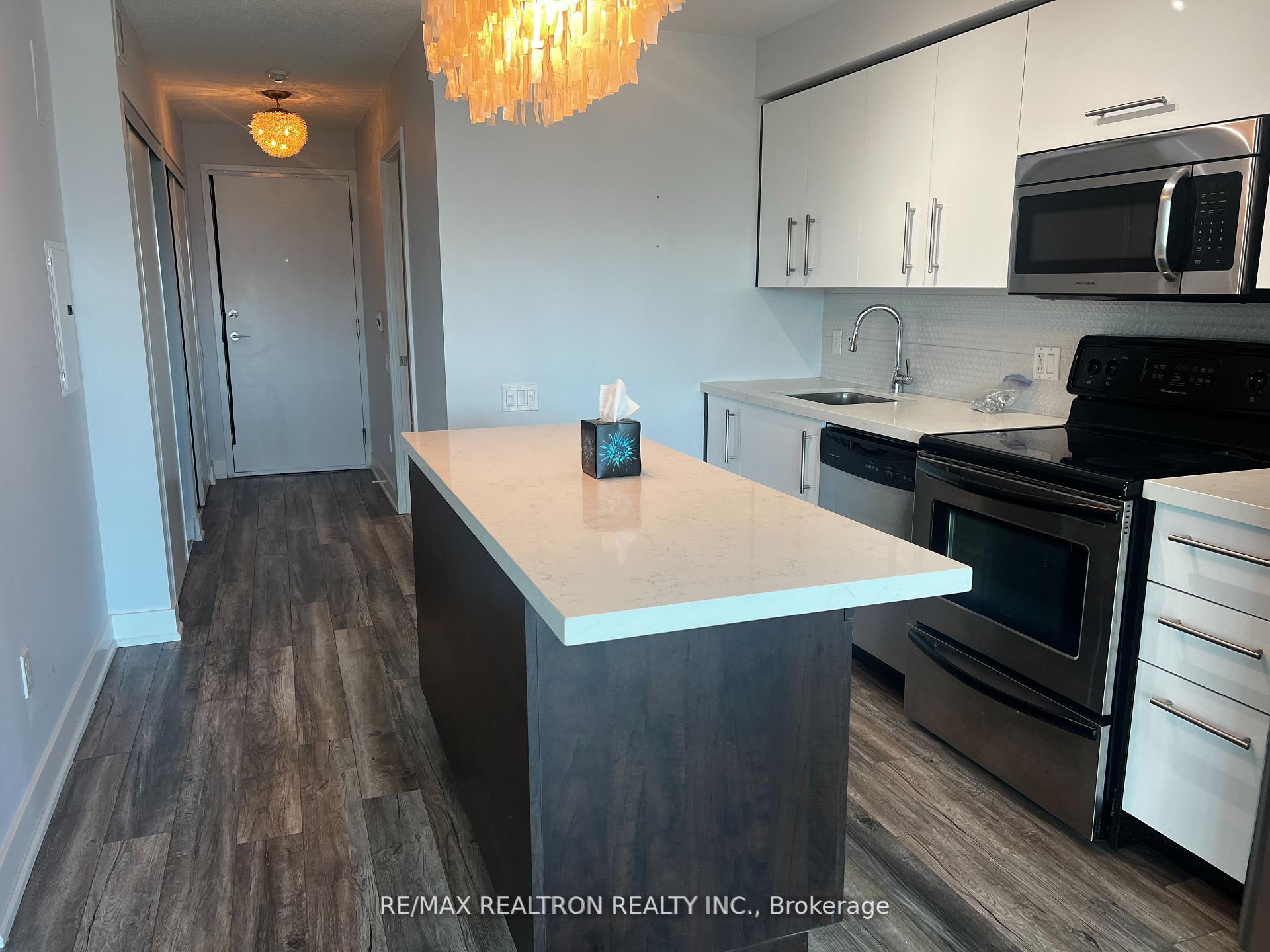 Photo 13 of Unit 2002, 1048 Broadview Avenue, Toronto, Broadview North — HOMEH