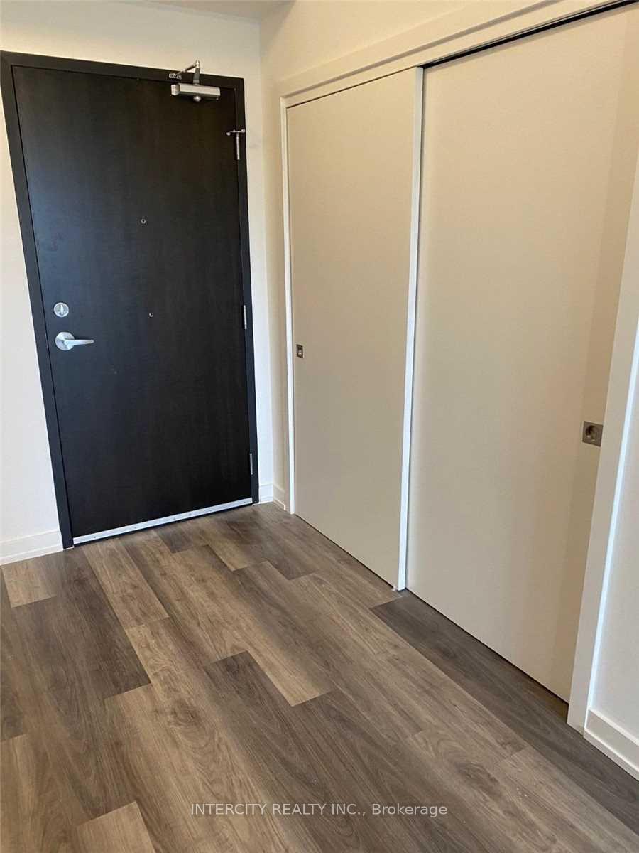 Photo 3 of Unit 214, 430 Essa Road, Barrie, Holly — HOMEH