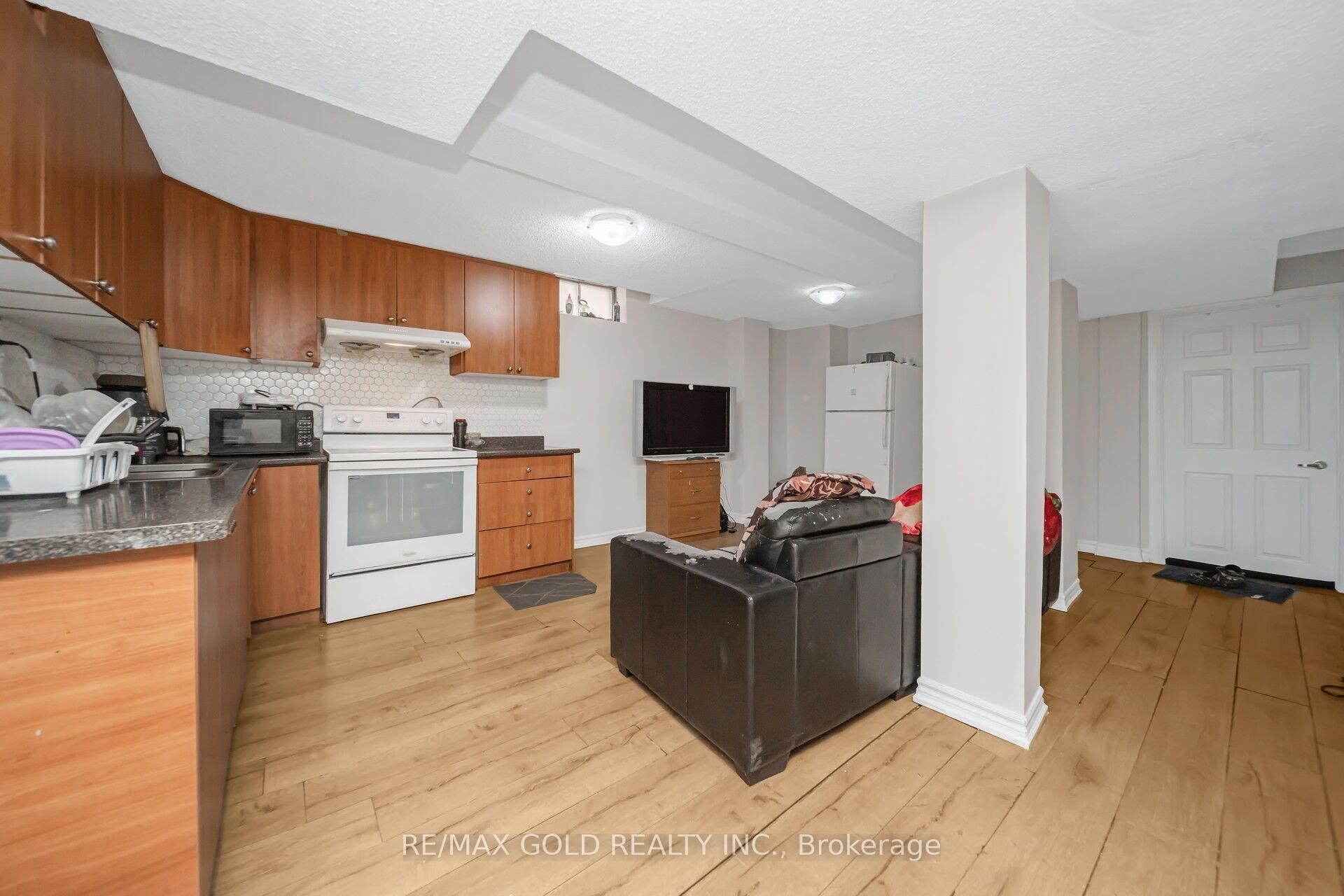 Photo 21 of 167 Ecclestone Drive, Brampton, Brampton West — HOMEH