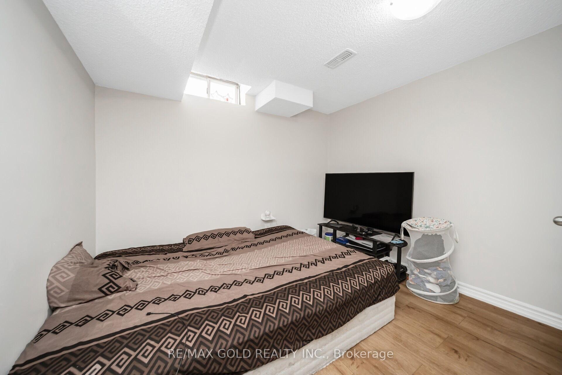 Photo 25 of 167 Ecclestone Drive, Brampton, Brampton West — HOMEH
