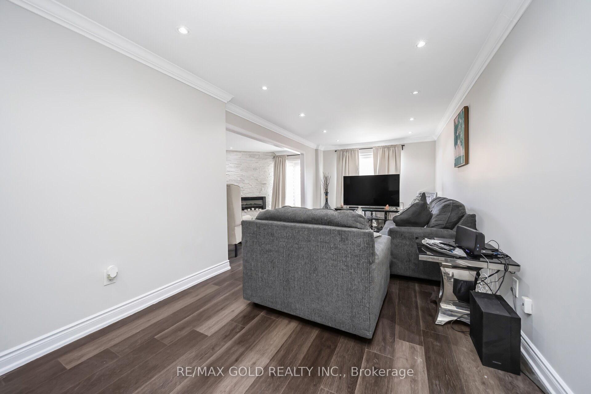 Photo 35 of 167 Ecclestone Drive, Brampton, Brampton West — HOMEH