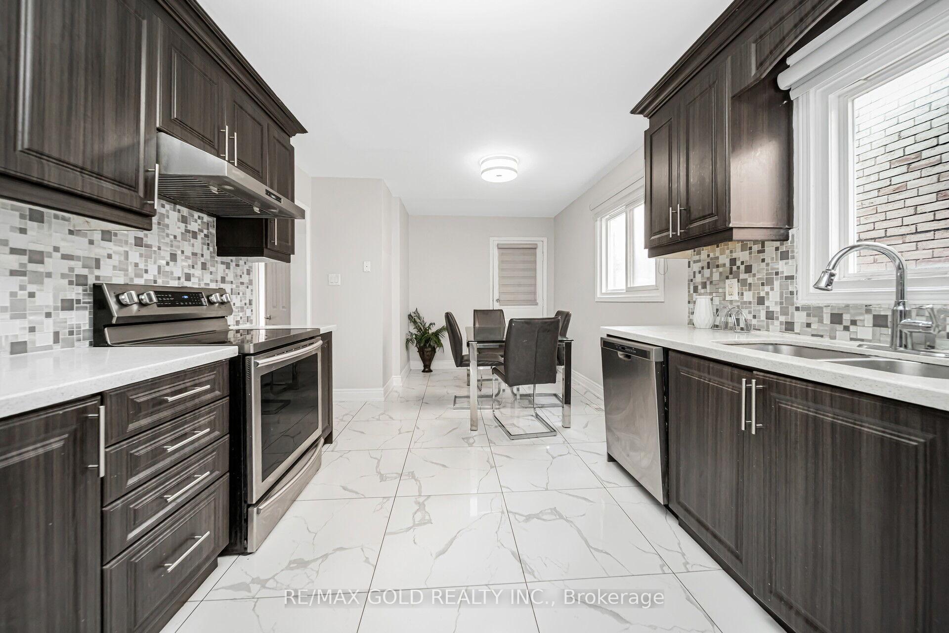 Photo 38 of 167 Ecclestone Drive, Brampton, Brampton West — HOMEH