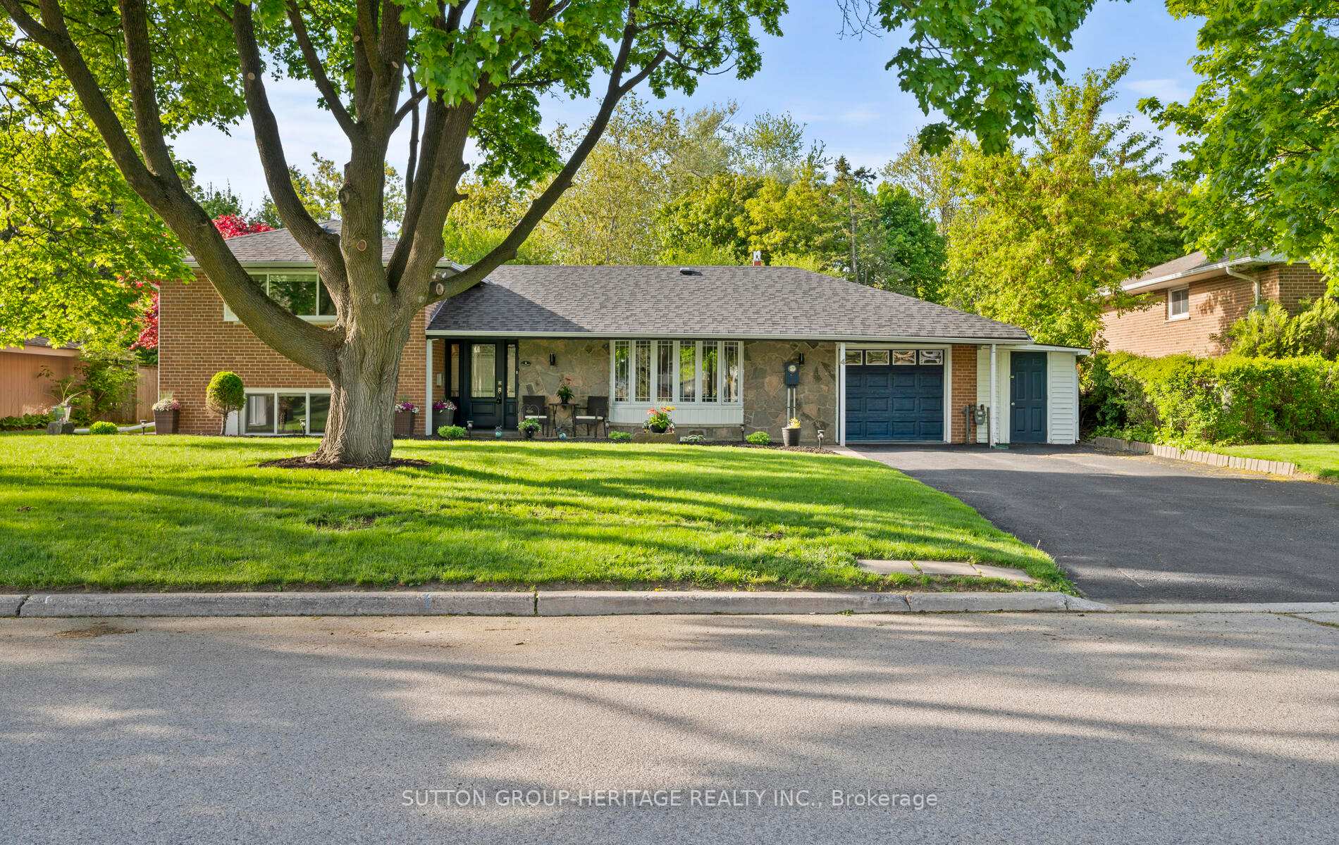 Photo 2 of 4 Clarelyn Boulevard, Ajax, Central West — HOMEH