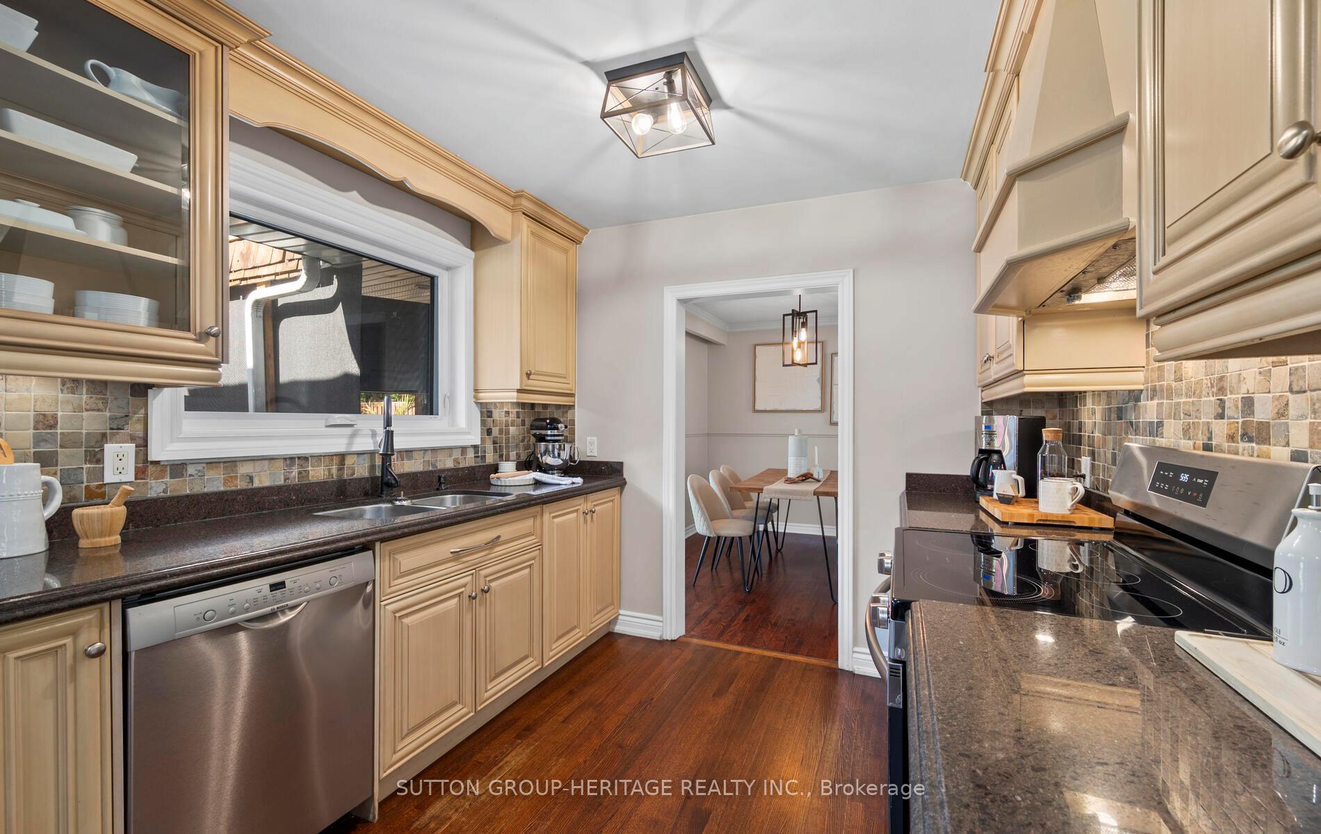 Photo 14 of 4 Clarelyn Boulevard, Ajax, Central West — HOMEH