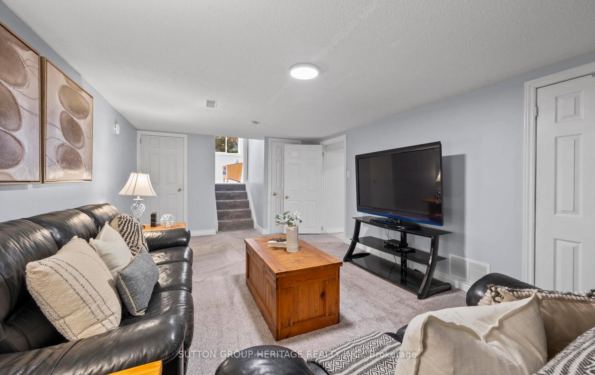 Photo 24 of 4 Clarelyn Boulevard, Ajax, Central West — HOMEH
