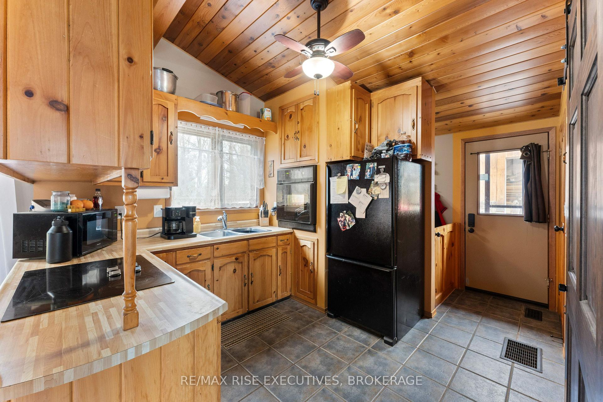Photo 8 of 7275 Road 506, North Frontenac, Frontenac North — HOMEH