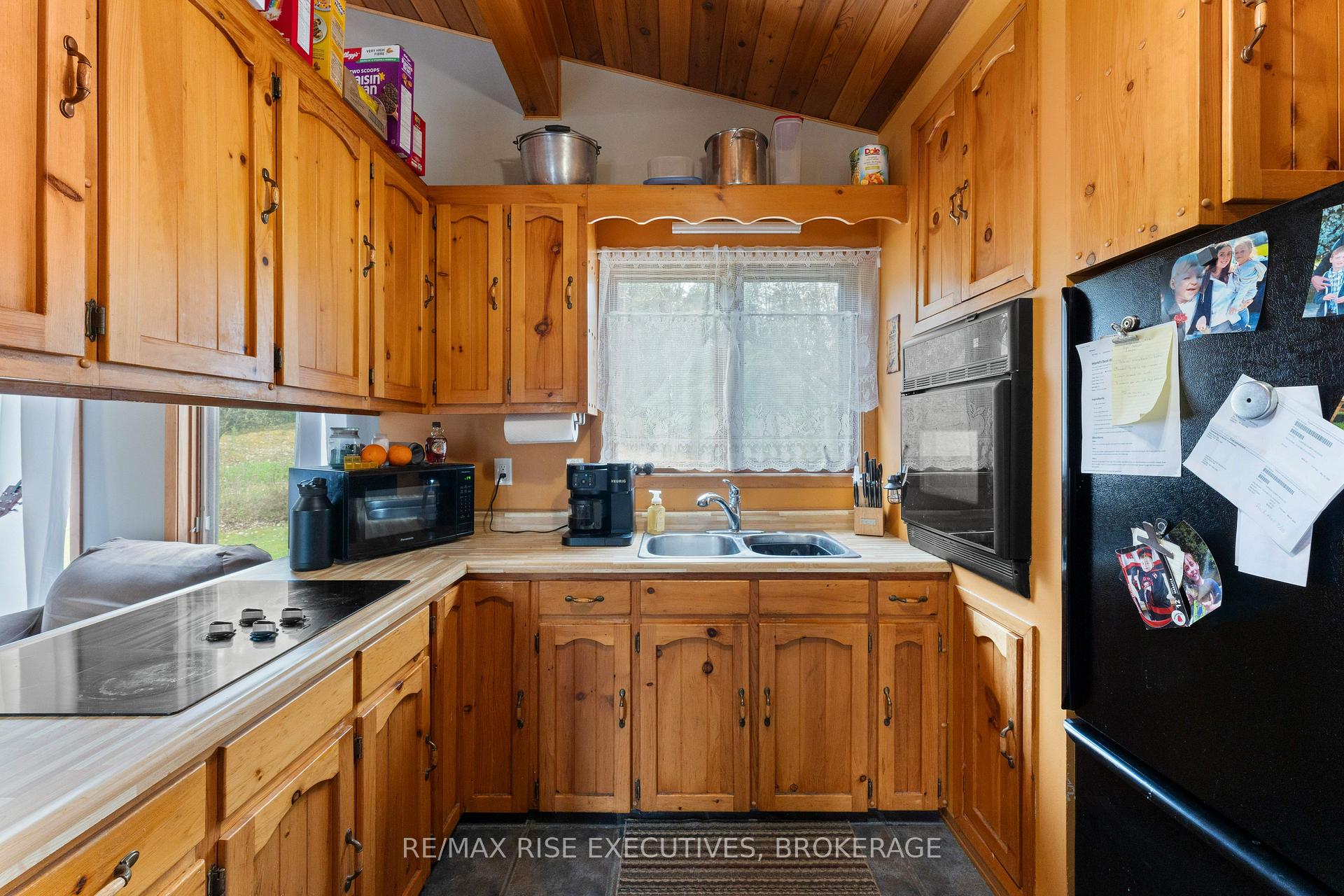 Photo 9 of 7275 Road 506, North Frontenac, Frontenac North — HOMEH